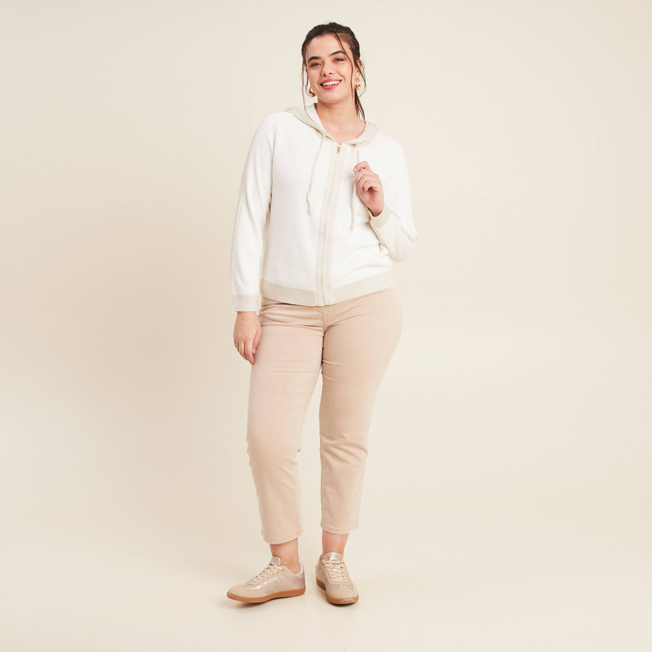 Gilet à capuche zippé ecru femme