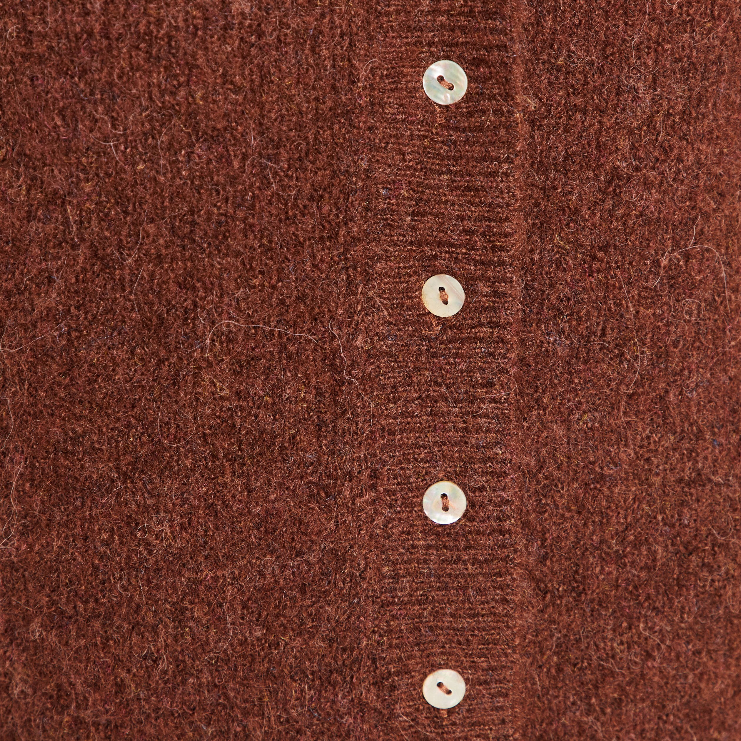 gilet droit mi long sans manches marron fonce femme Gilet droit mi-long sans manches marron foncé femme