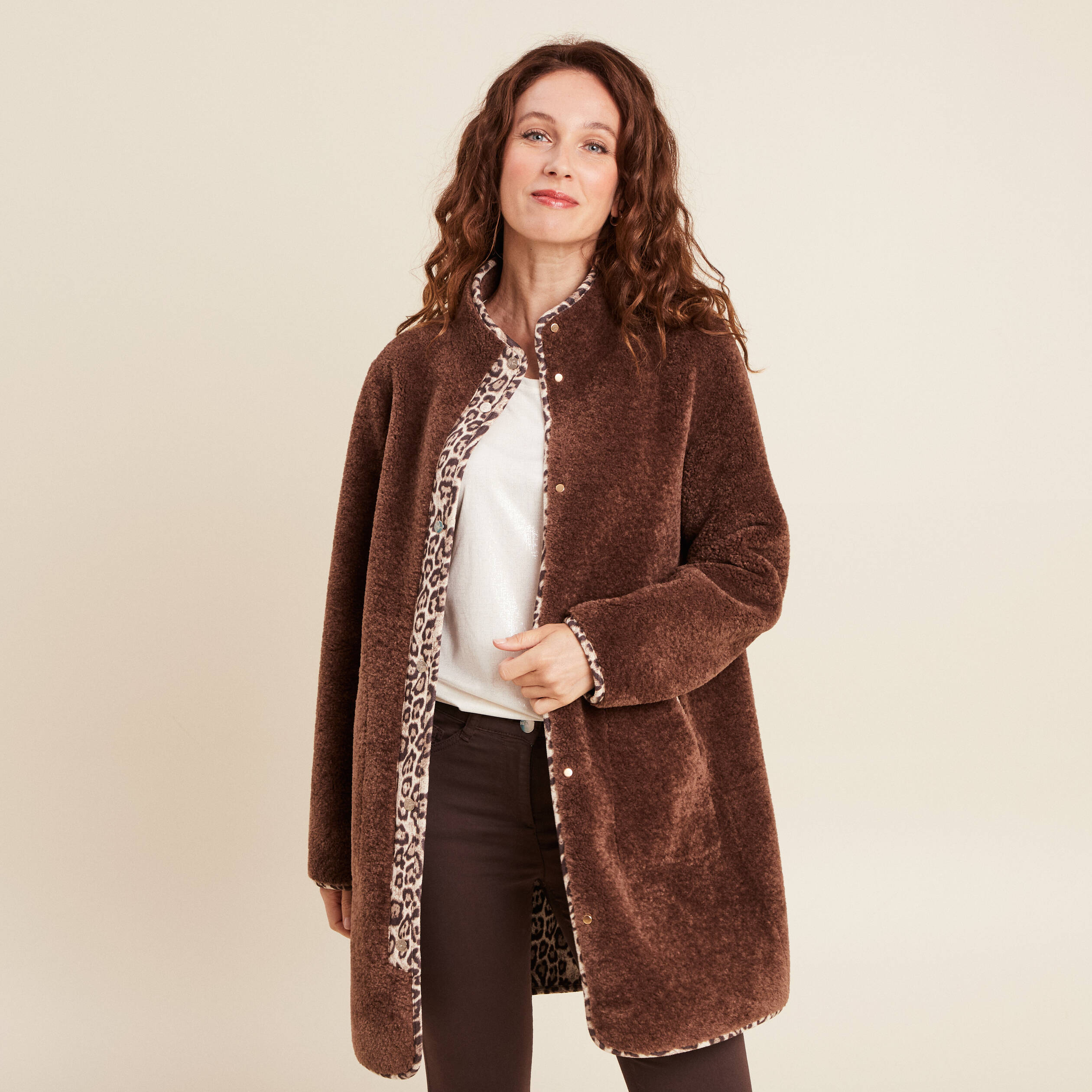 Manteau imprim&eacute; r&eacute;versible marron fonc&eacute; femme