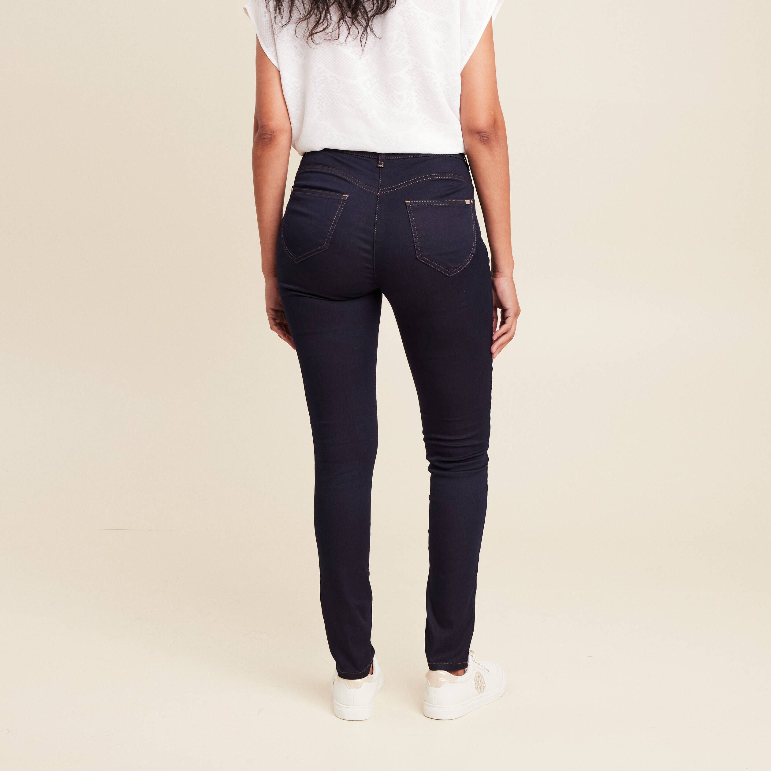 jeans leger taille standard long denim brut femme Jeans léger taille standard long denim brut femme