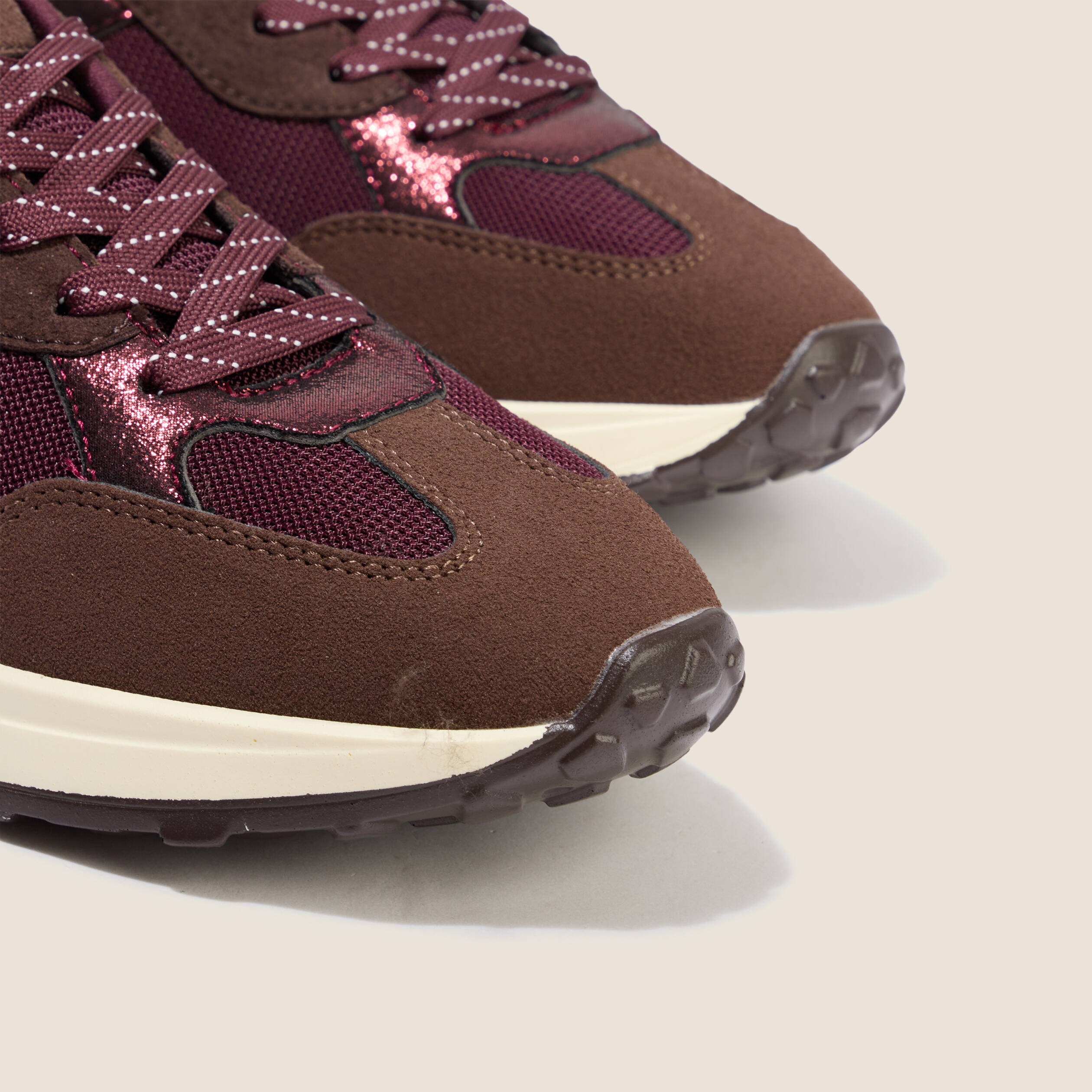 Basket semelle piquot aspect daim prune femme