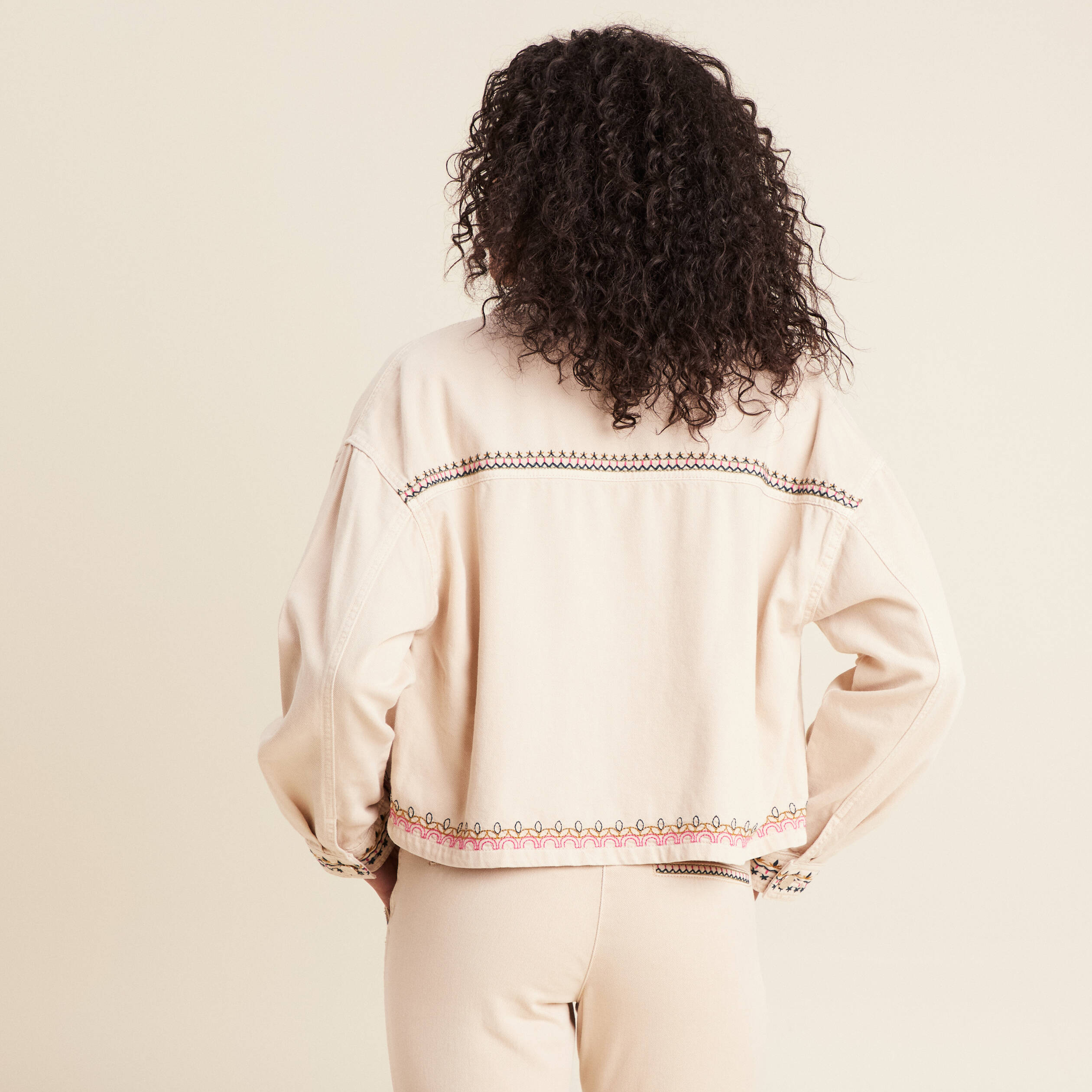 Veste en jean brodée denim beige femme