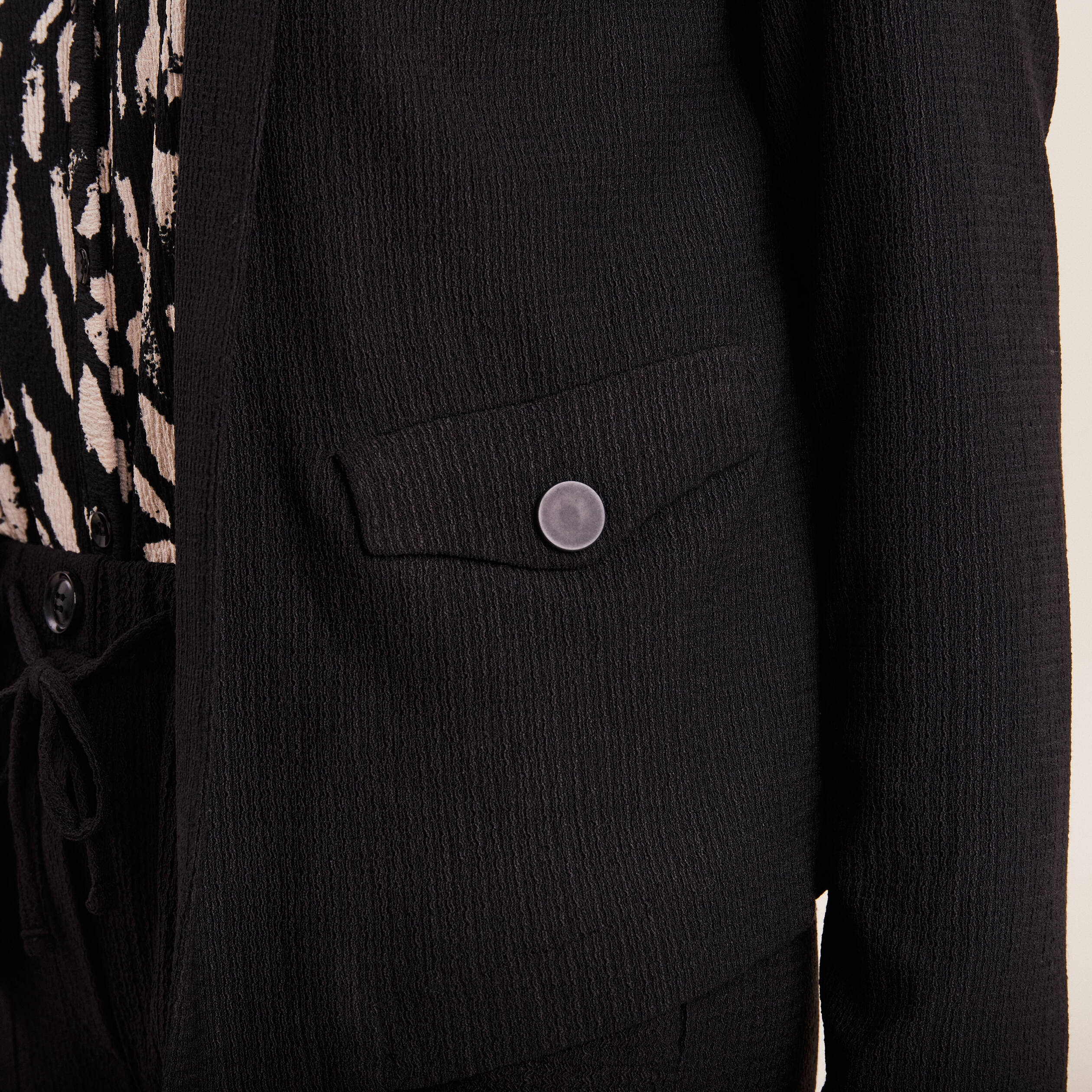 Veste en maille ajustée col châle noir femme