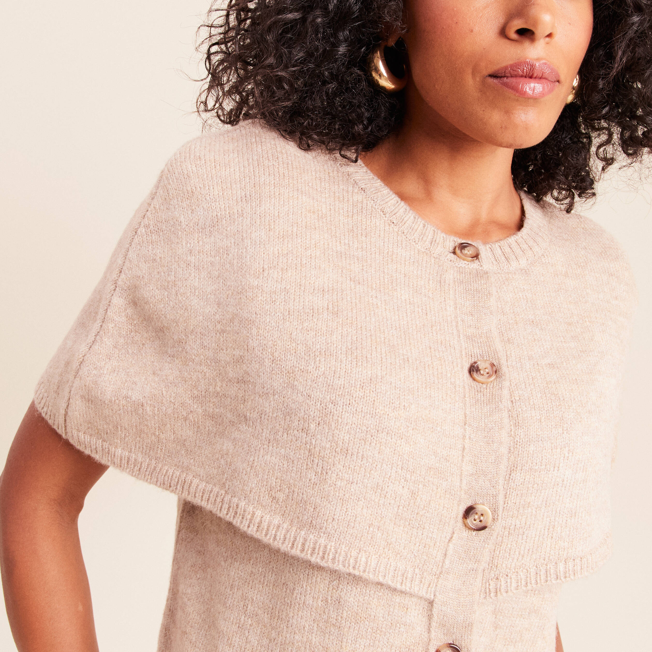 Gilet cape col rond manches coudes beige femme Bréal