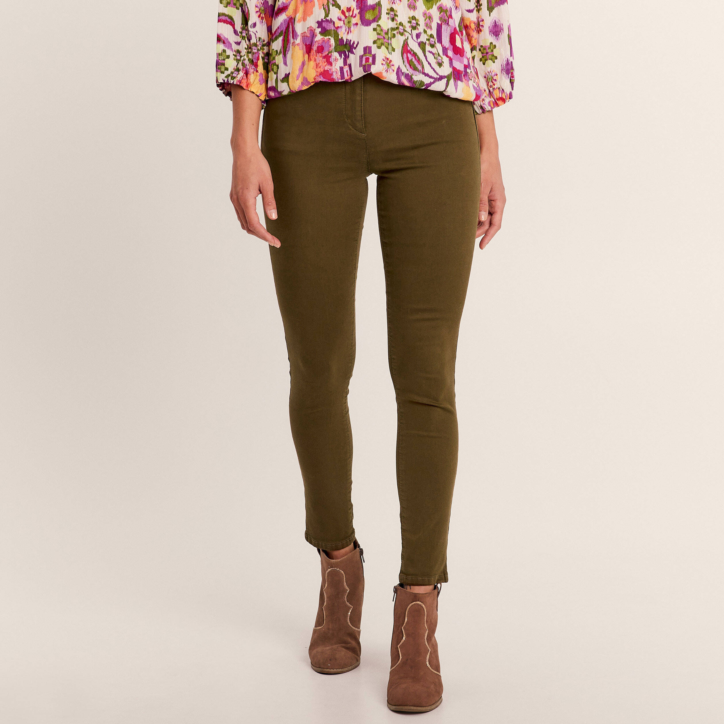 Pantalon magique Le L&eacute;ger coupe ajust&eacute;e vert kaki femme