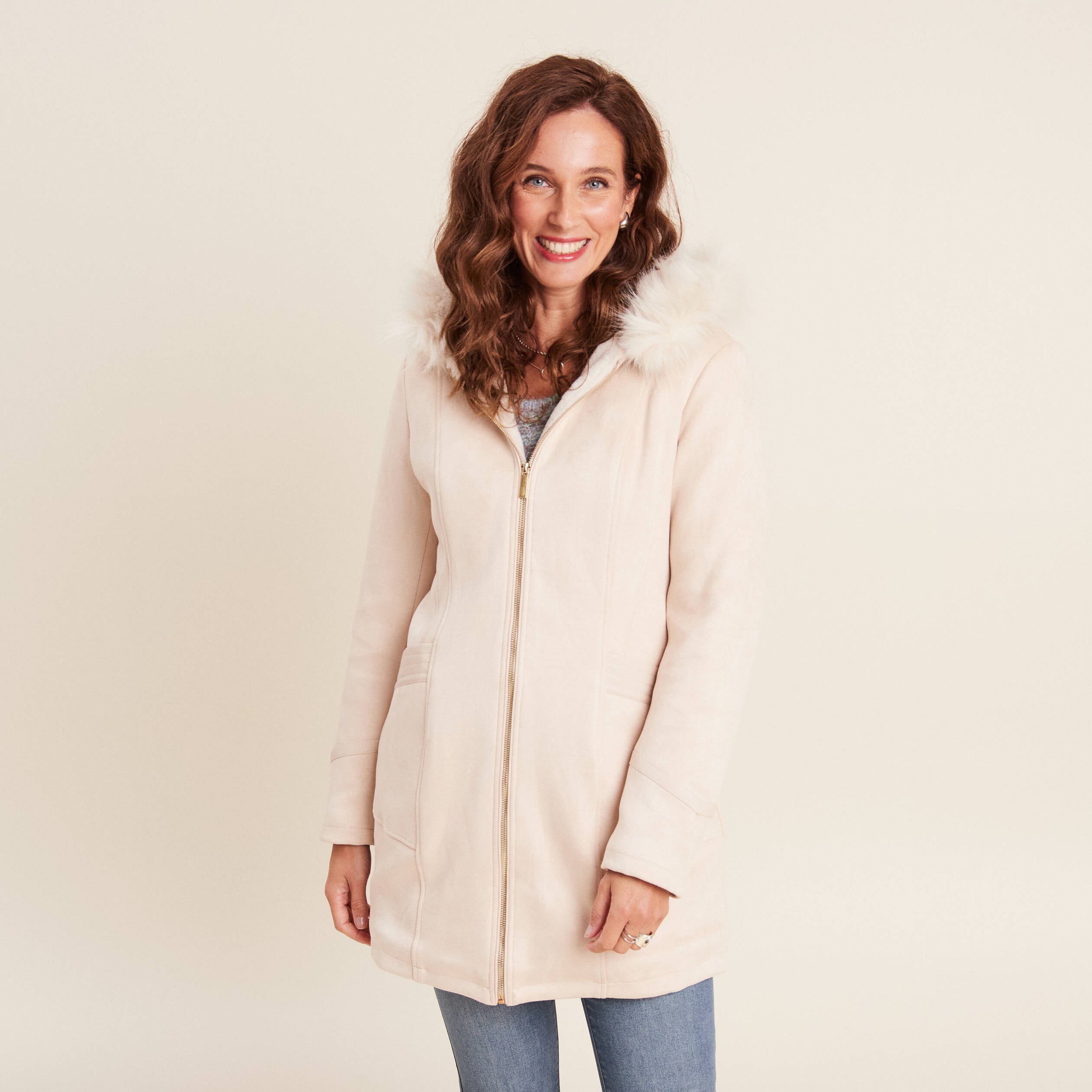 Manteau su&eacute;dine &agrave; capuche creme femme