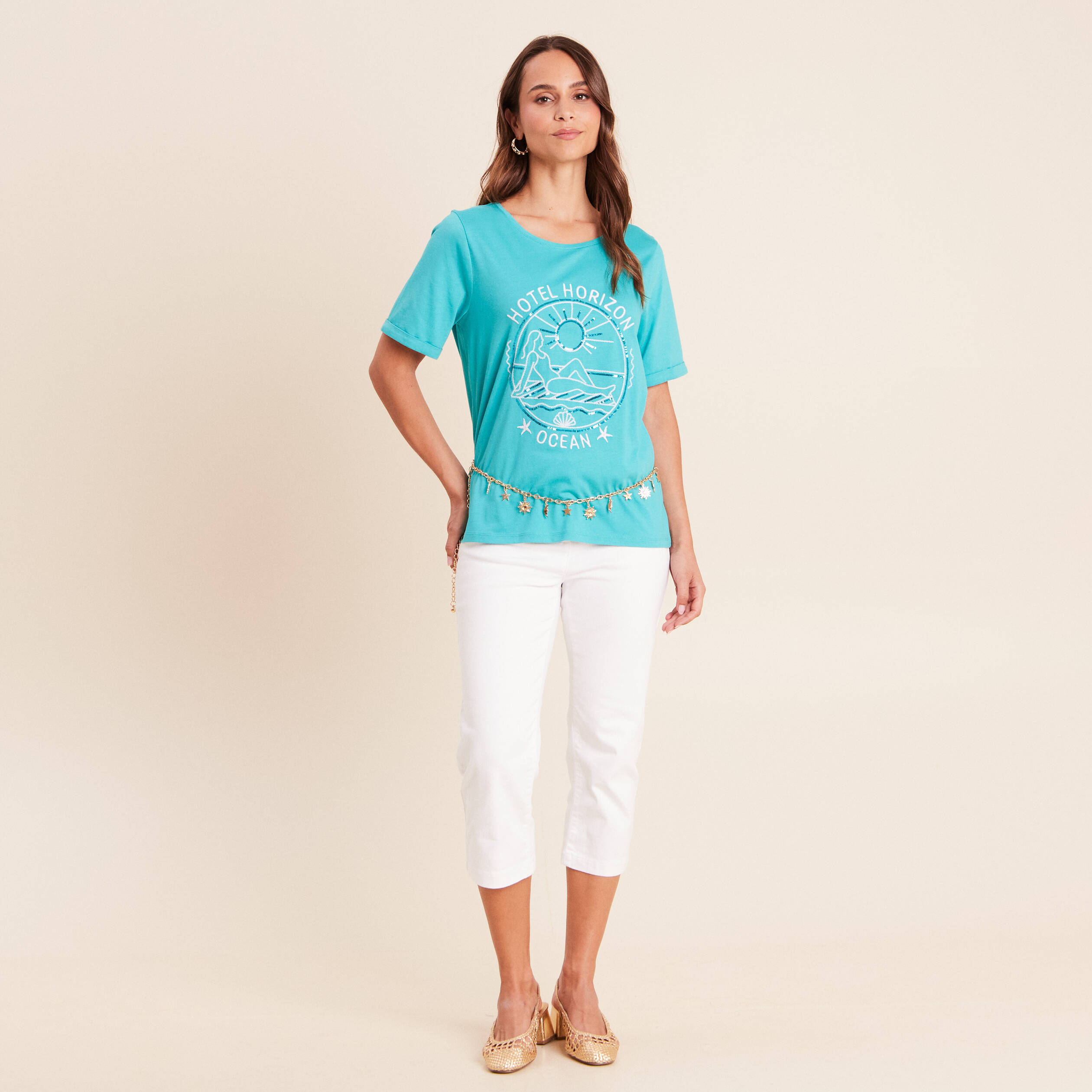 T-shirt col rond manches courtes brod&eacute; vert turquoise femme