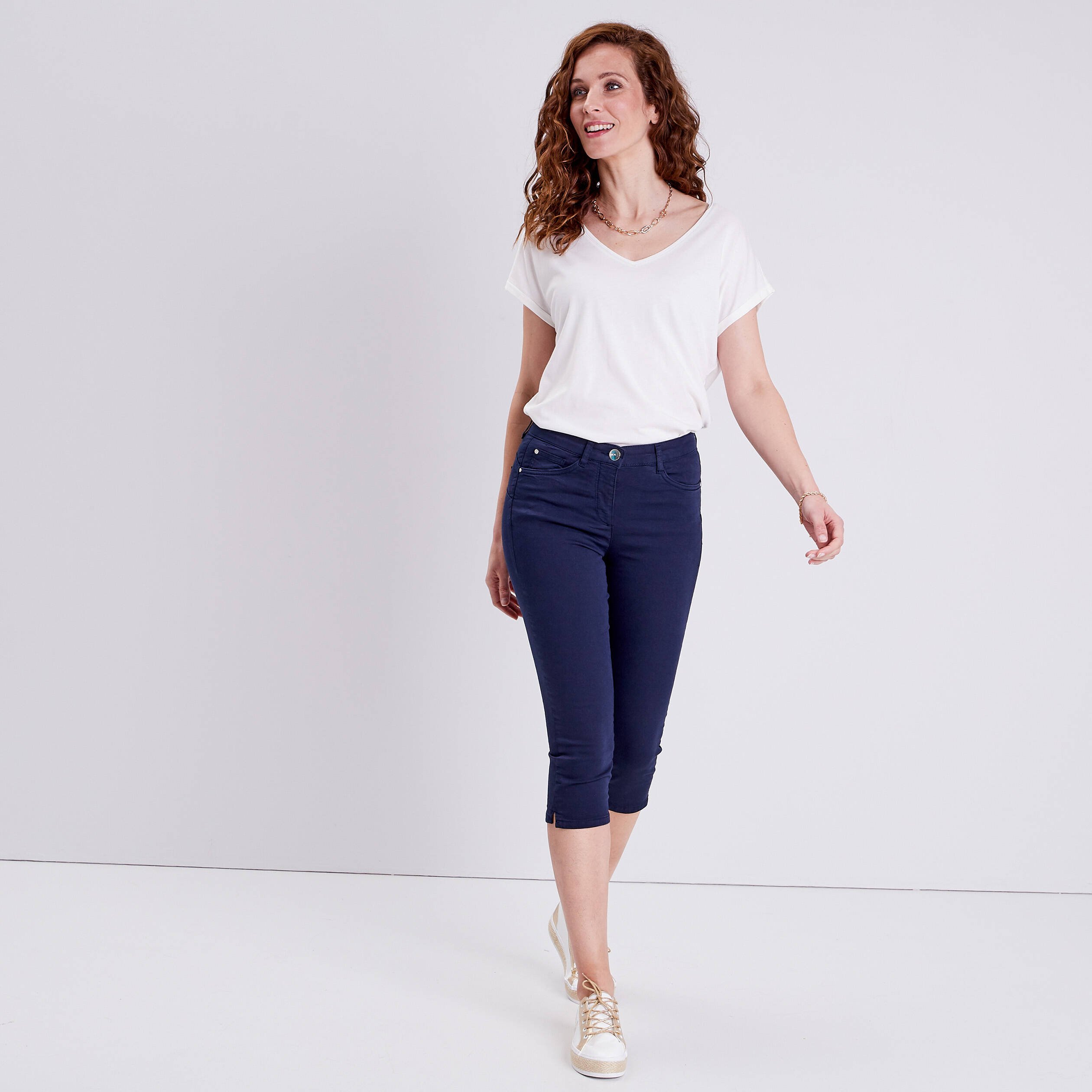 pantacourt droit taille standard bleu marine femme Pantacourt droit taille standard bleu marine femme