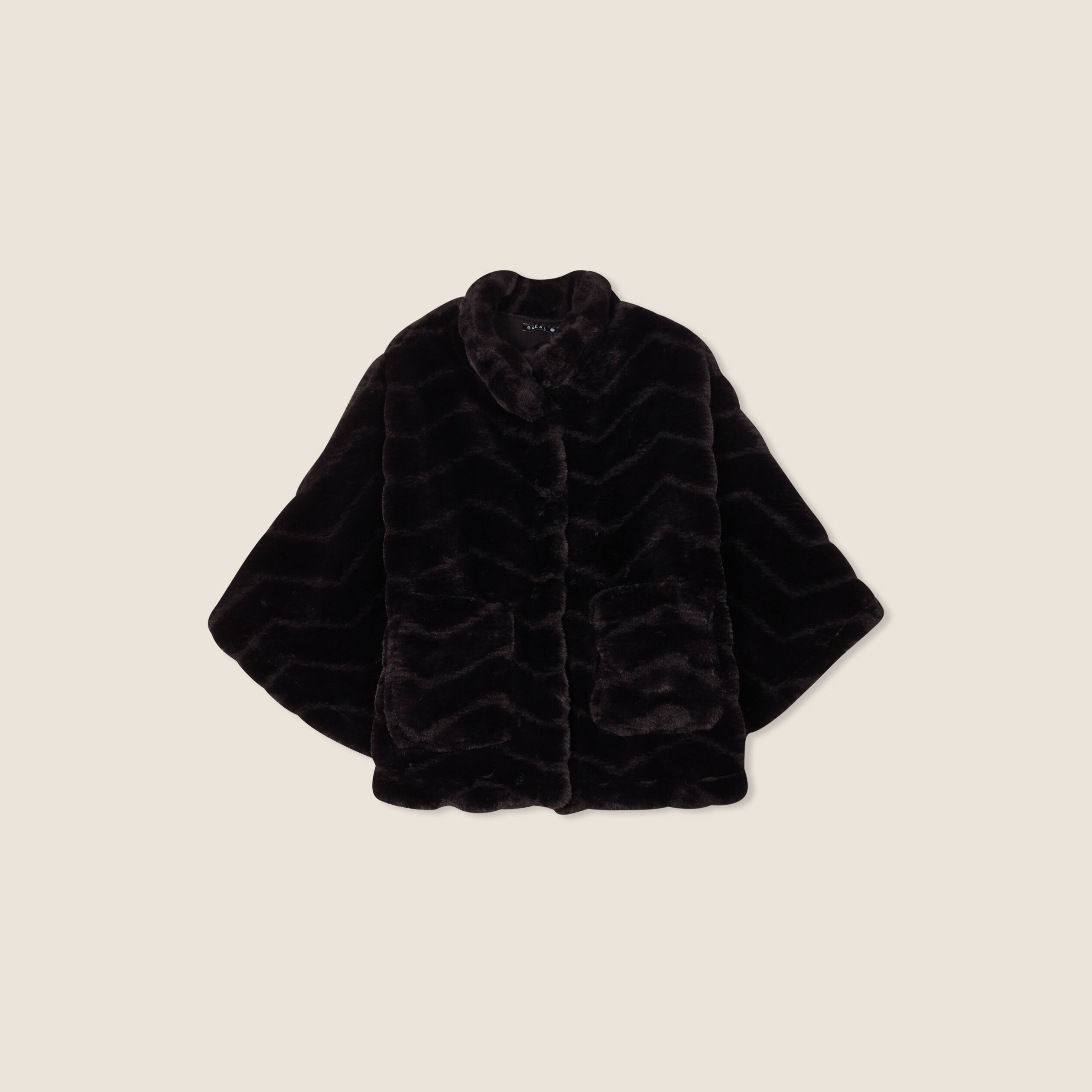Cape fausse fourrure noir femme