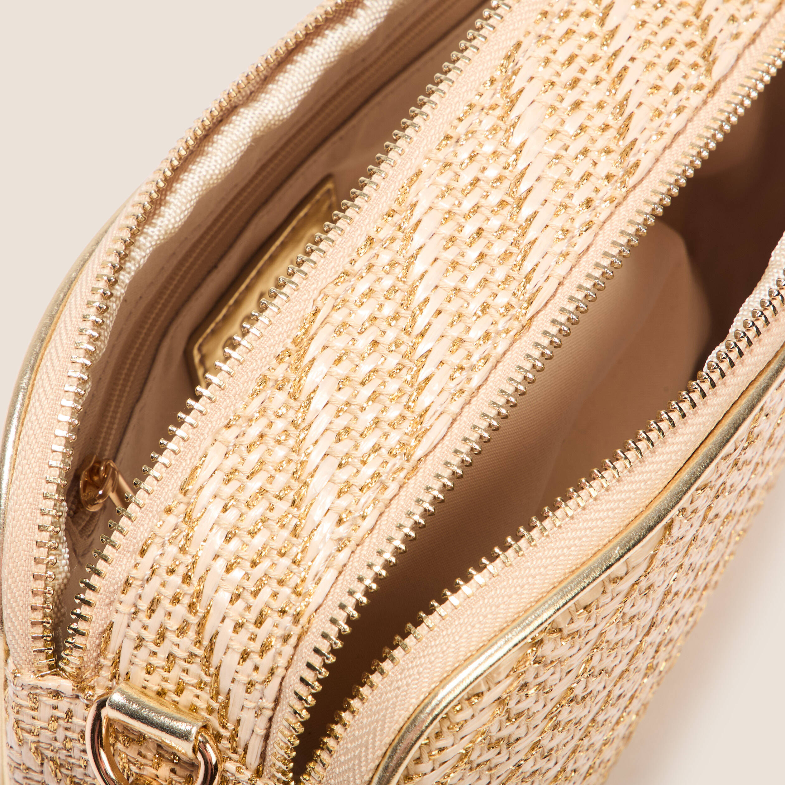 Sac rectangulaire effet tressé couleur or femme
