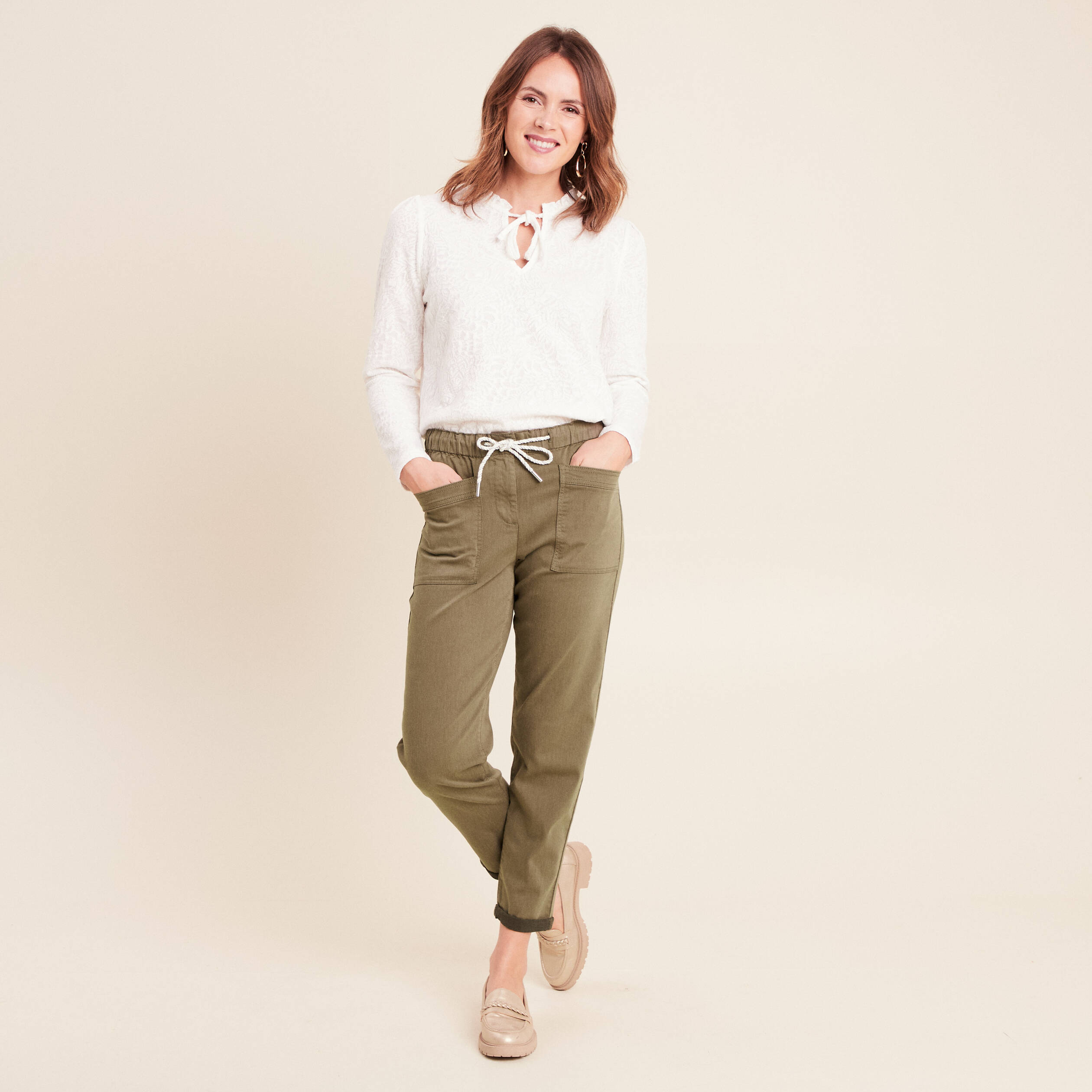 Pantalon coupe mom 7/8&egrave;me vert kaki femme