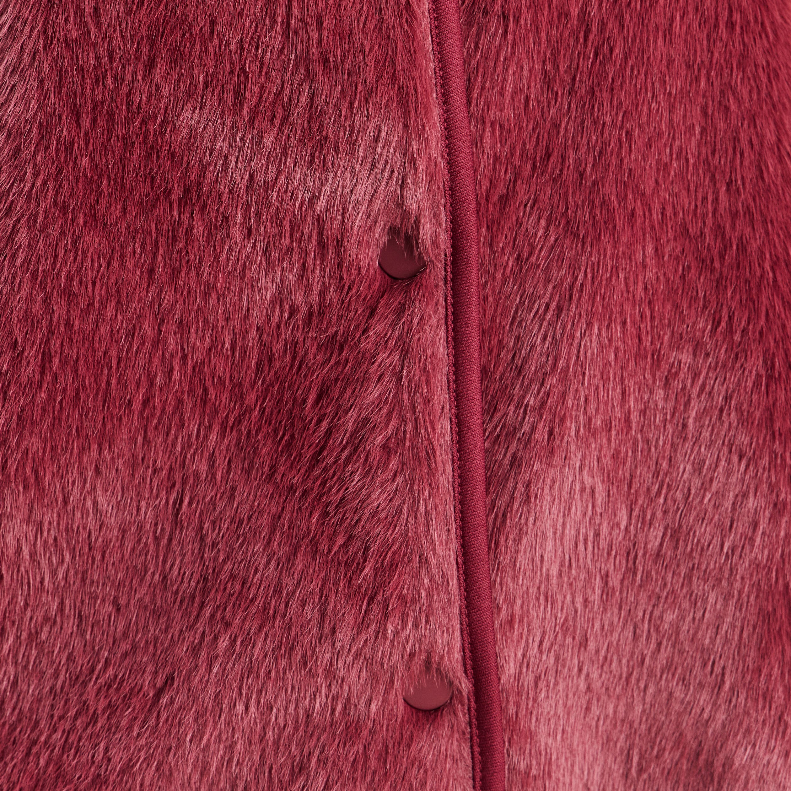Gilet droit sans manches fausse fourrure bordeaux femme