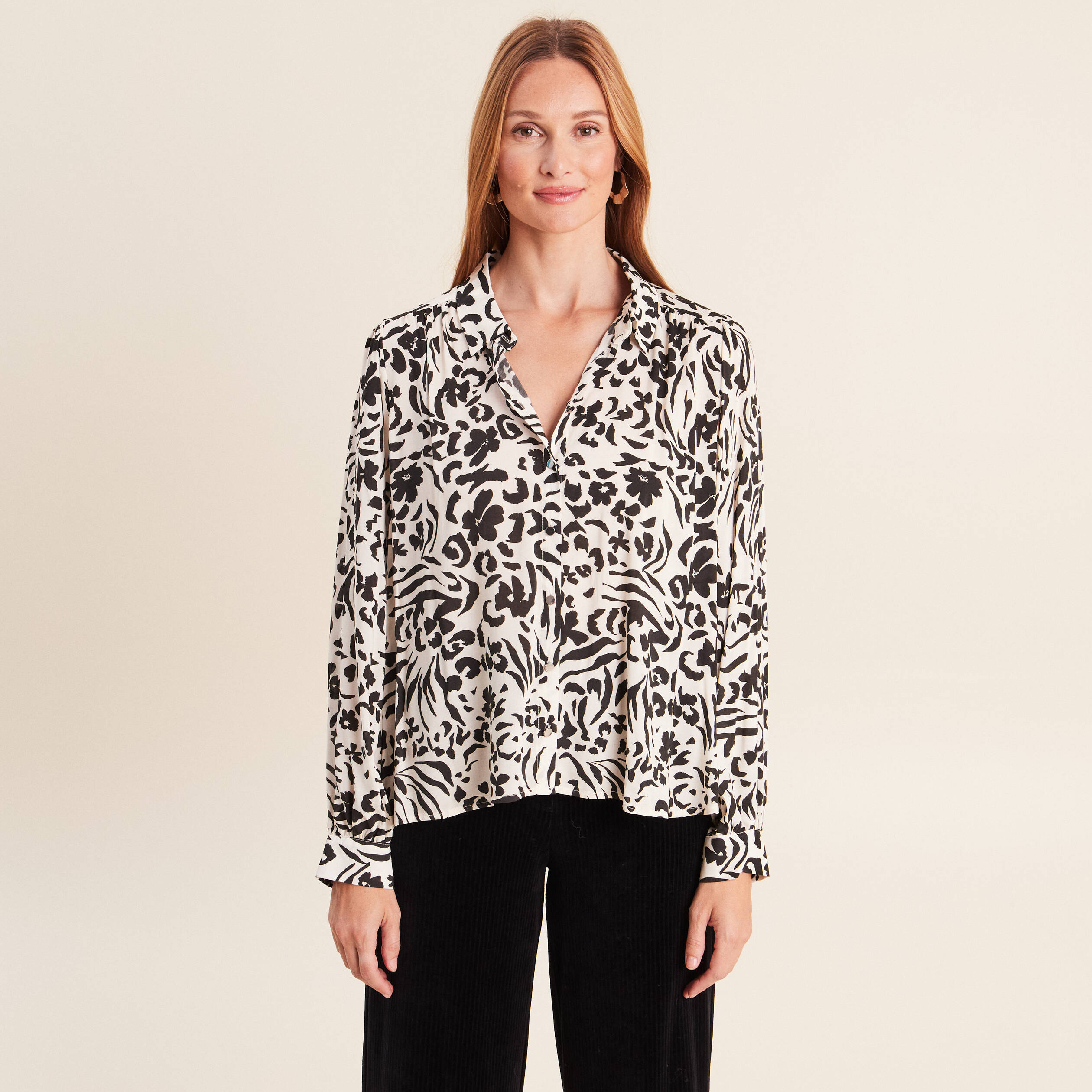 Chemise droite fluide manches longues blanc femme