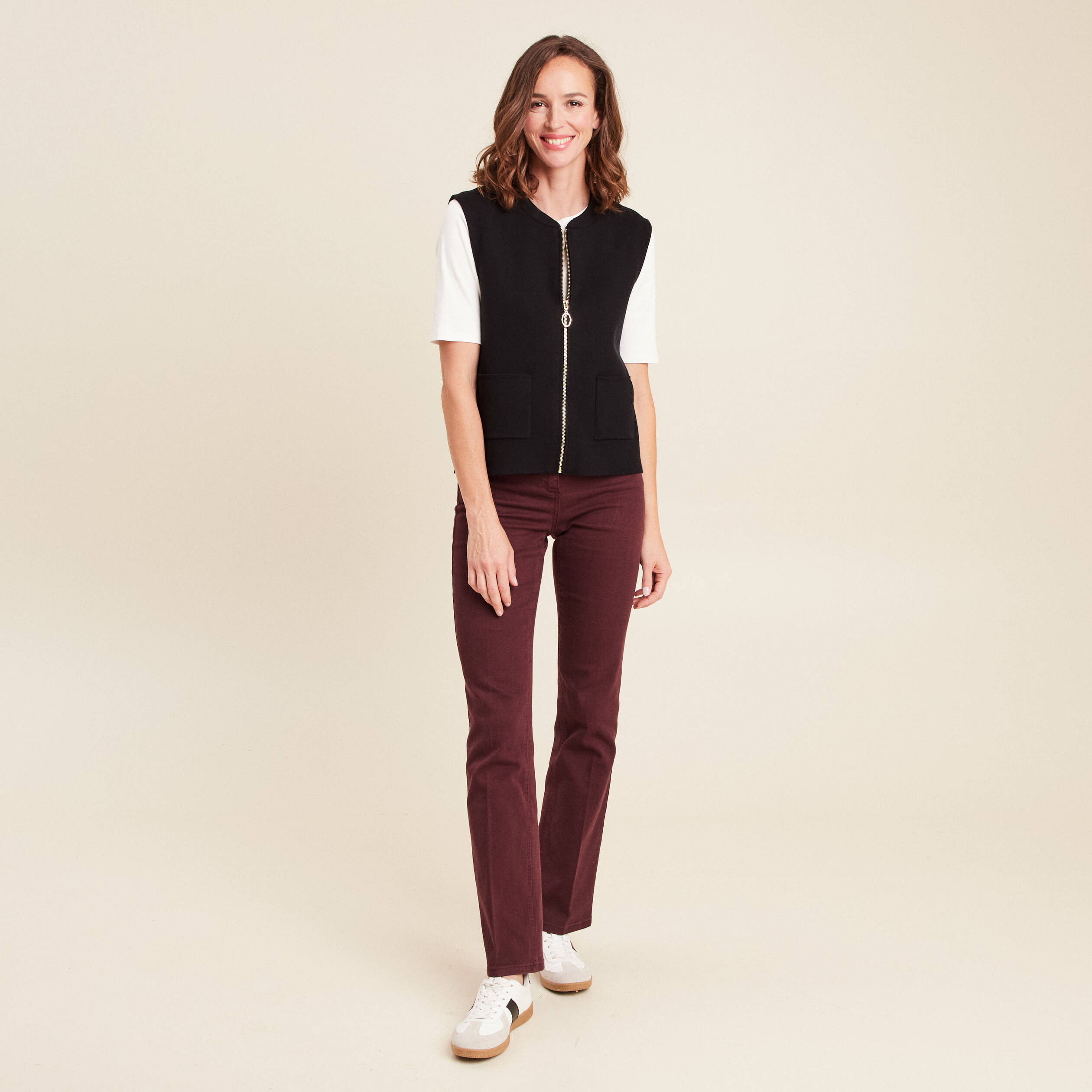 Gilet droit court sans manches noir femme
