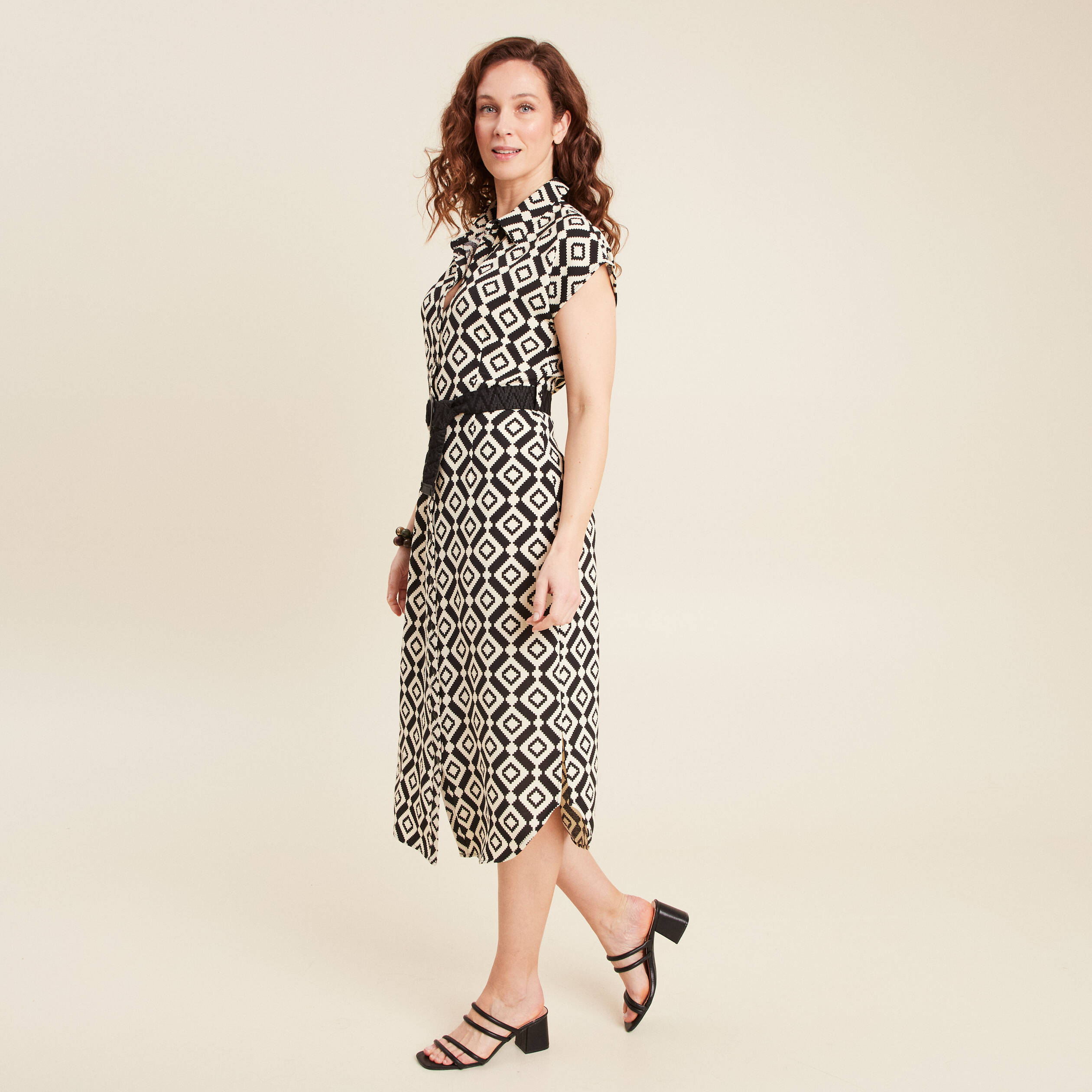 Robe longue droite ceinturée noir femme