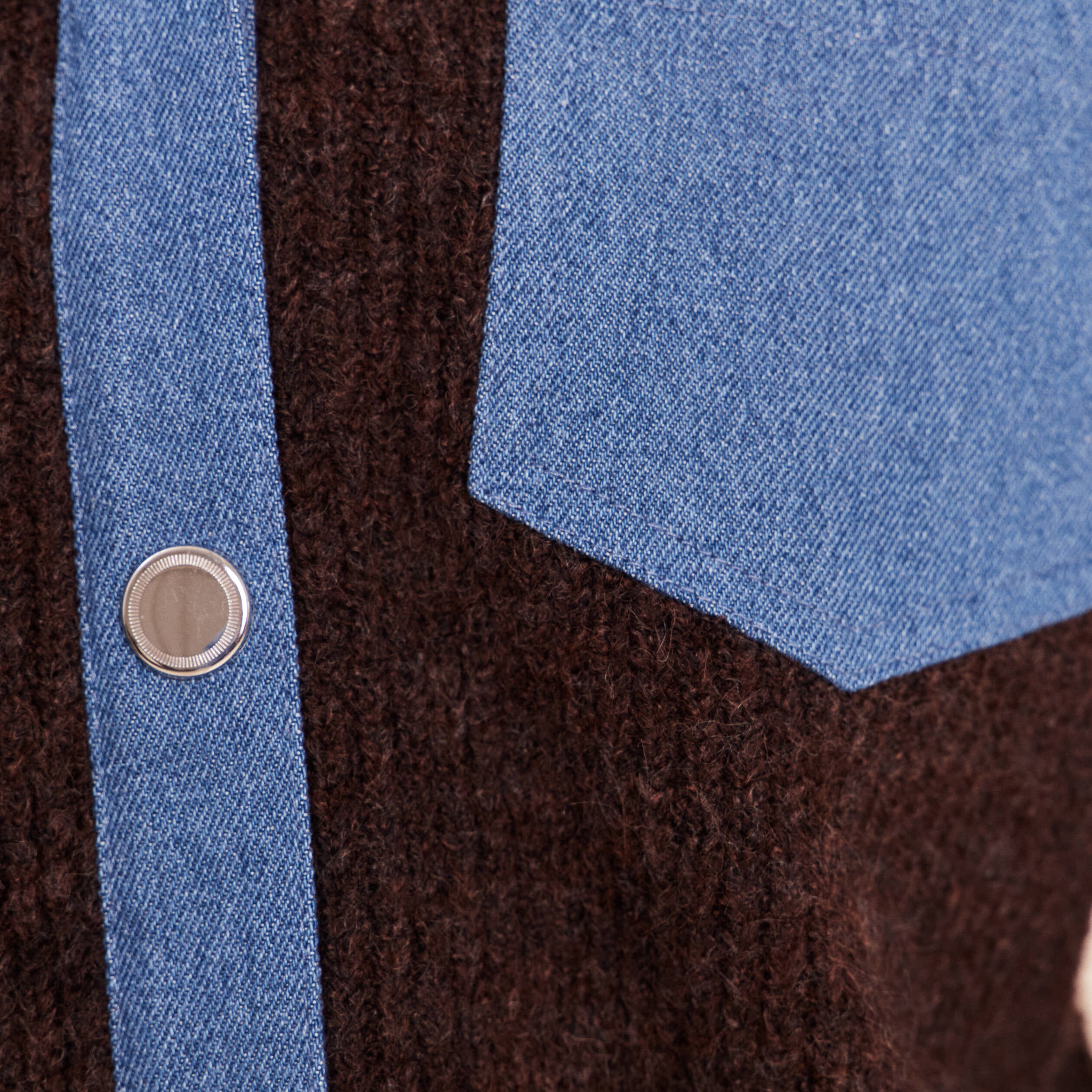 Veste col chemise manches longues marron fonc&eacute; femme
