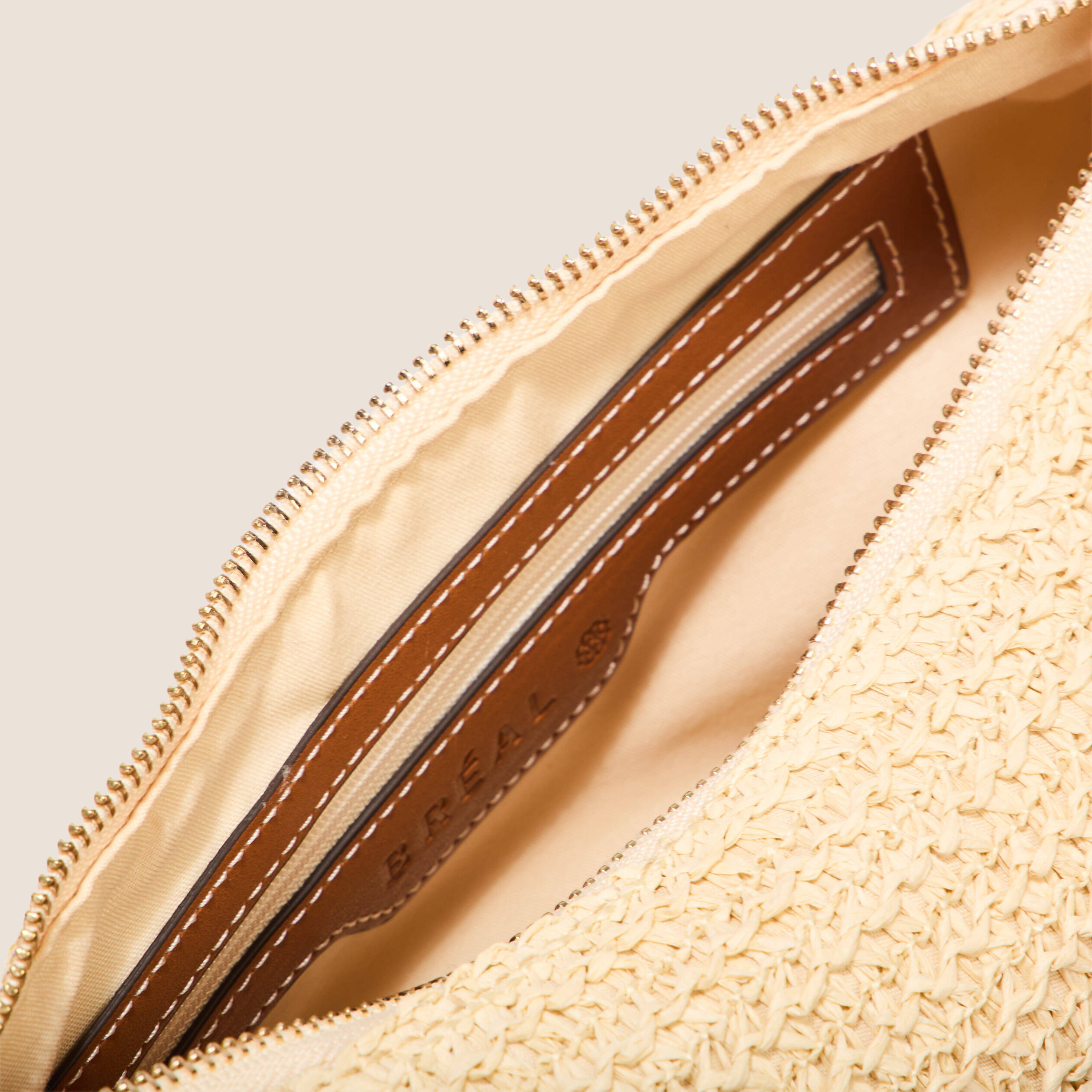 Sac demi-lune tressé ecru femme