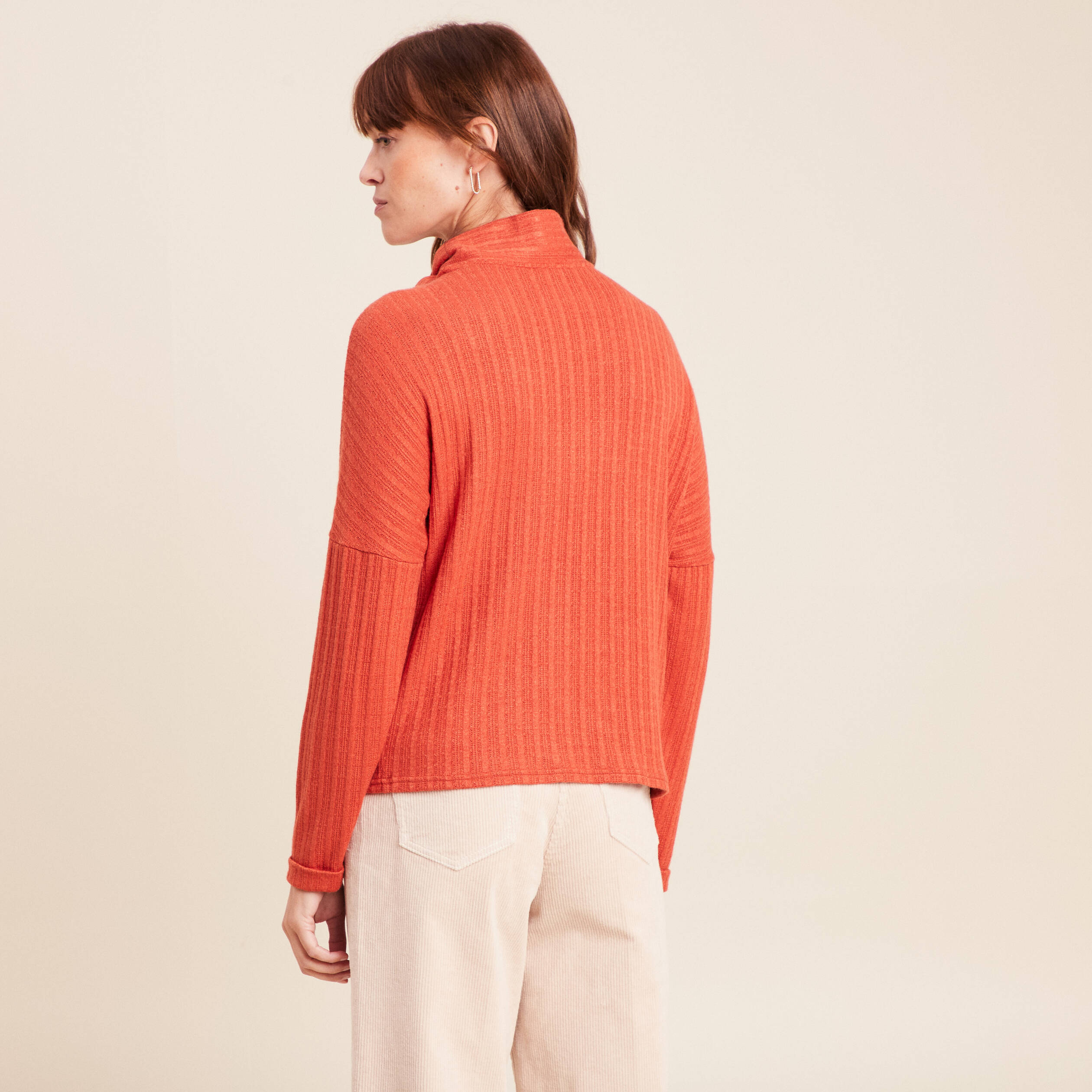 T-shirt col nou&eacute; manches longues rouge fonc&eacute; femme