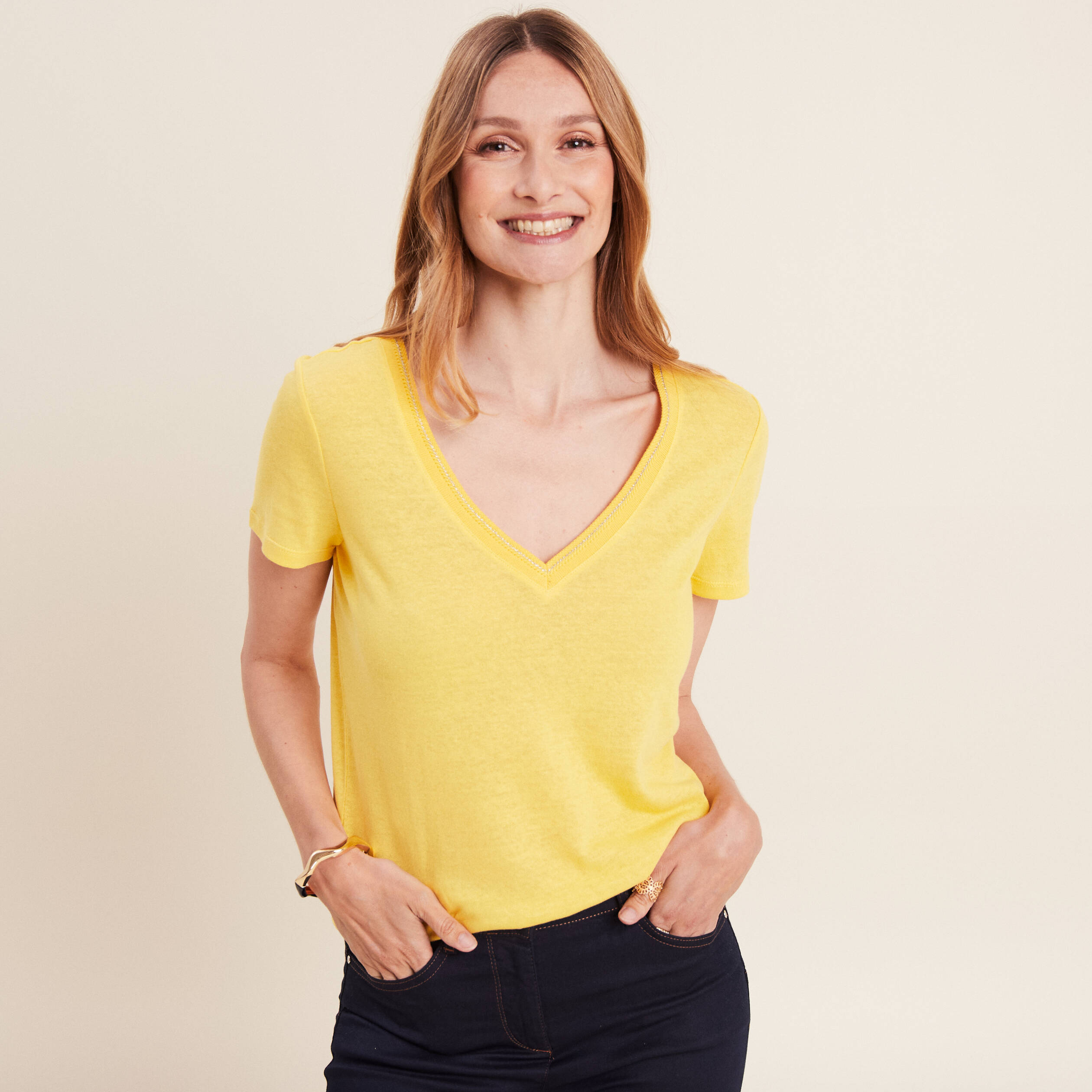 T-shirt manches courtes col en V jaune femme