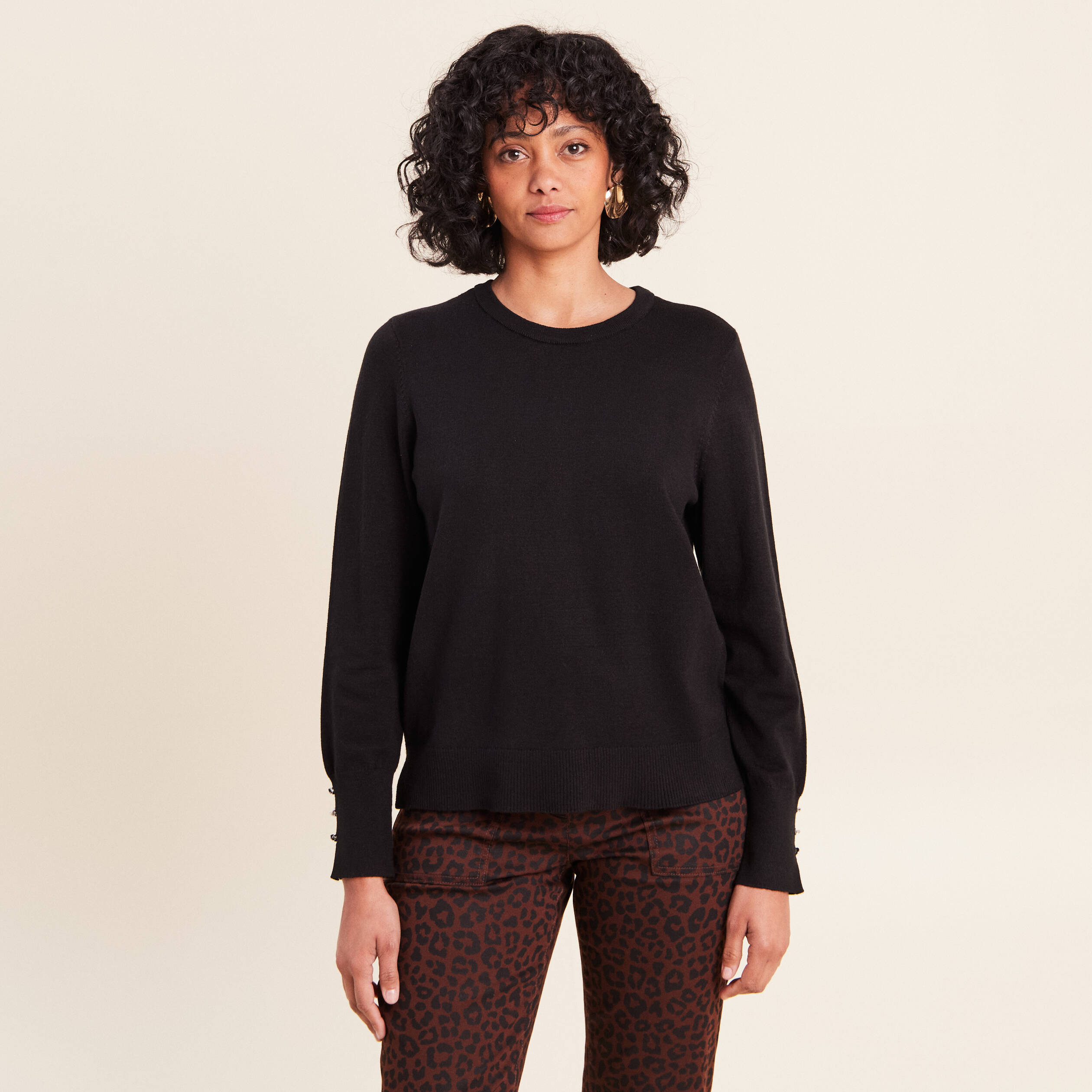 Pull droit col rond manches longues noir femme