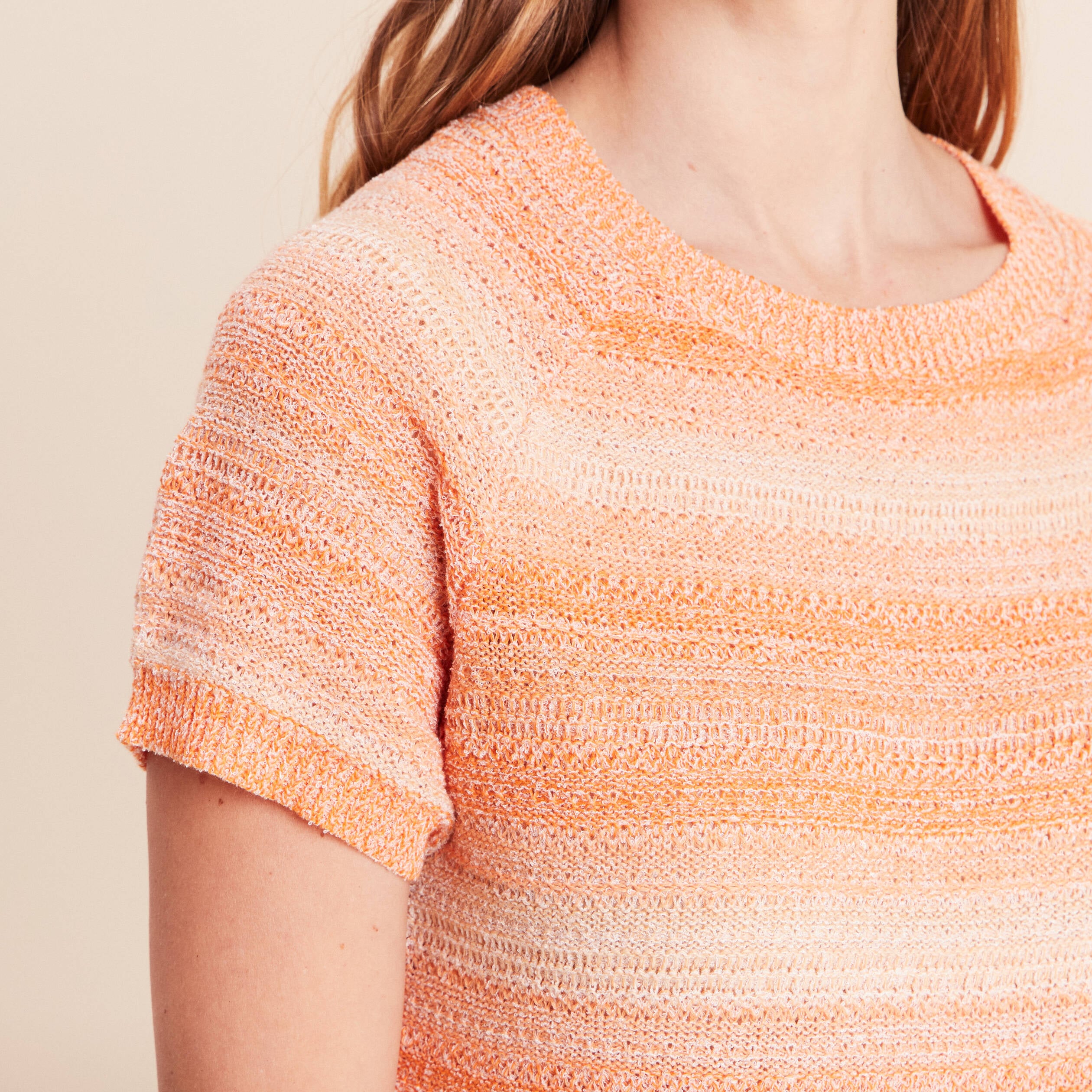 Pull col rond manches courtes orange fluo femme