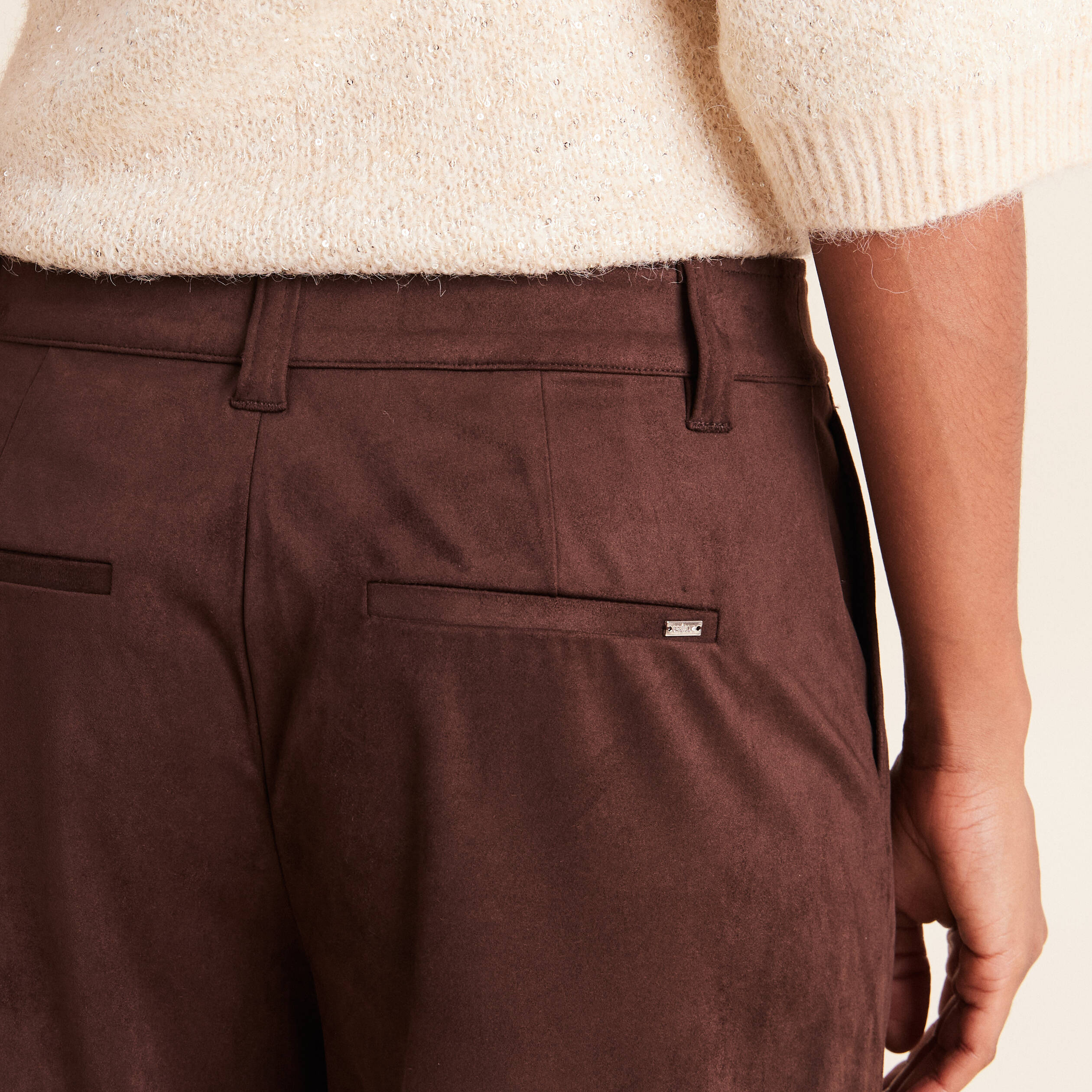 Pantalon large 7/8&egrave;me aspect daim marron fonc&eacute; femme