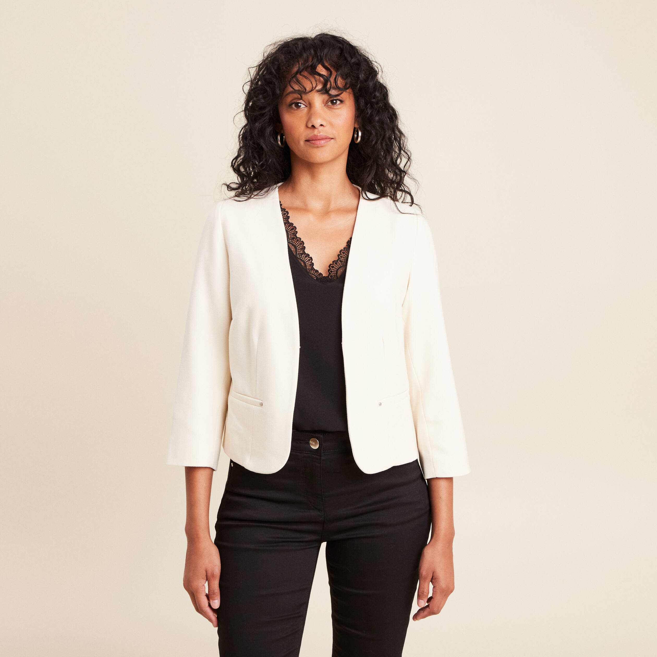 Veste cintr&eacute;e ecru femme