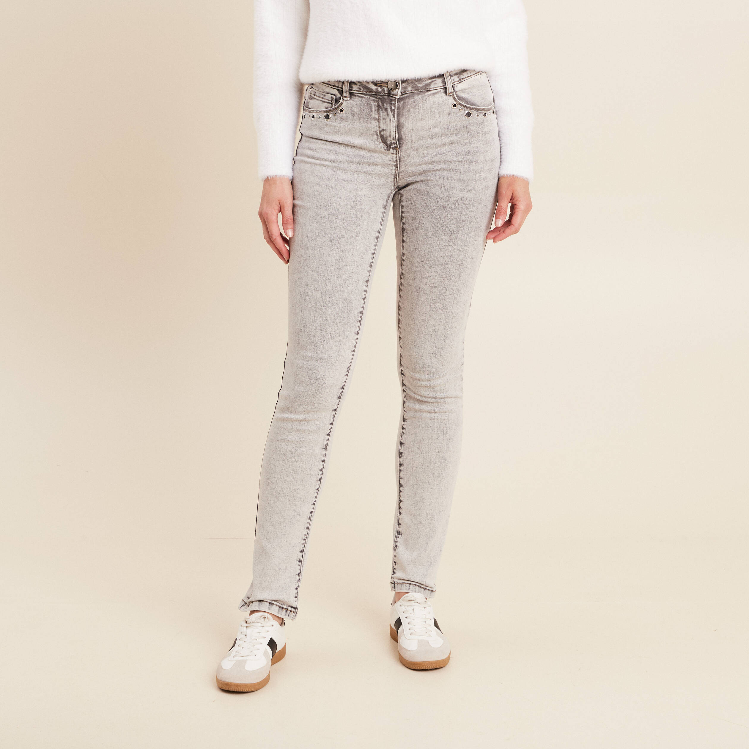 Jean ajust&eacute; taille bascul&eacute;e denim snow gris femme
