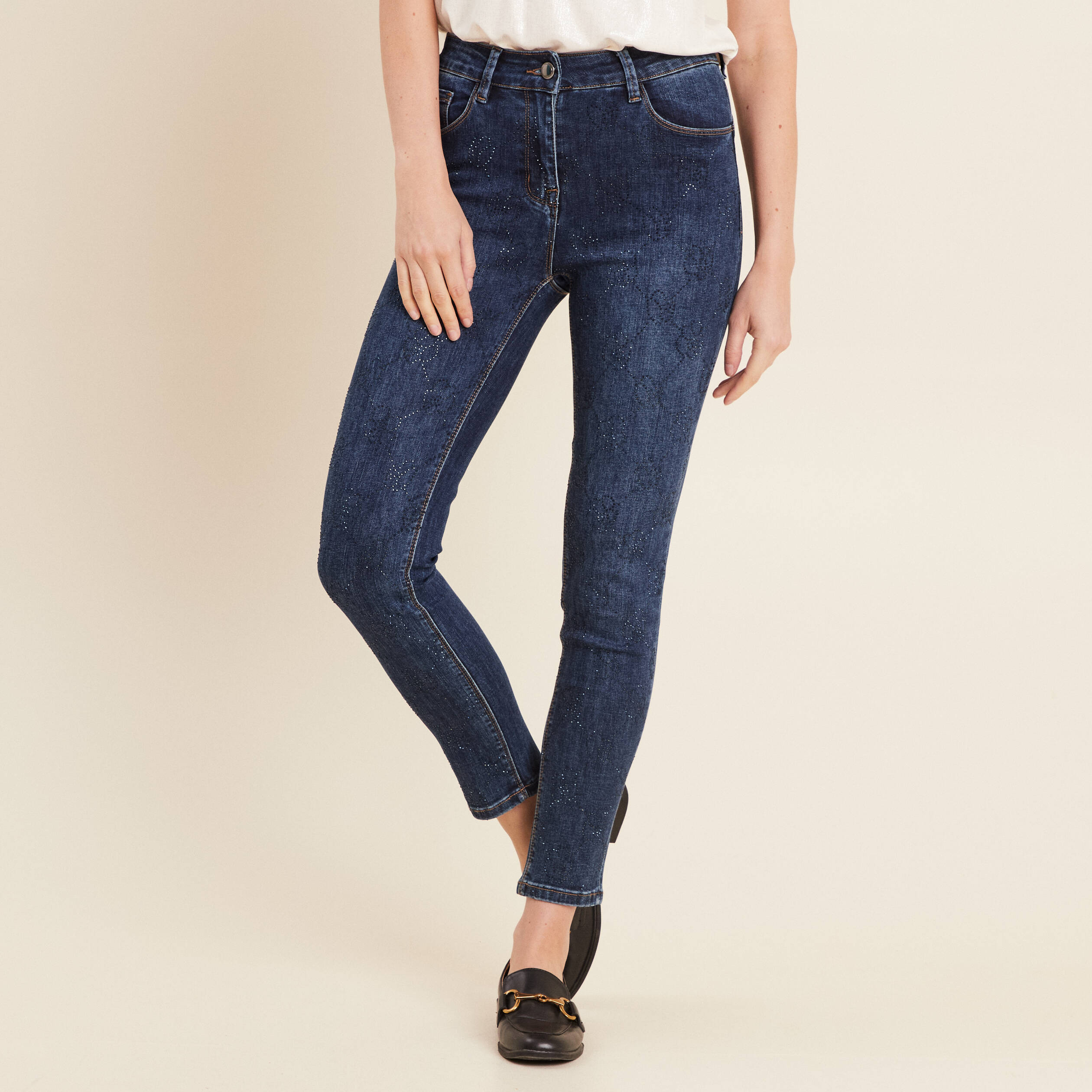 Jean ajusté à strass denim brut femme