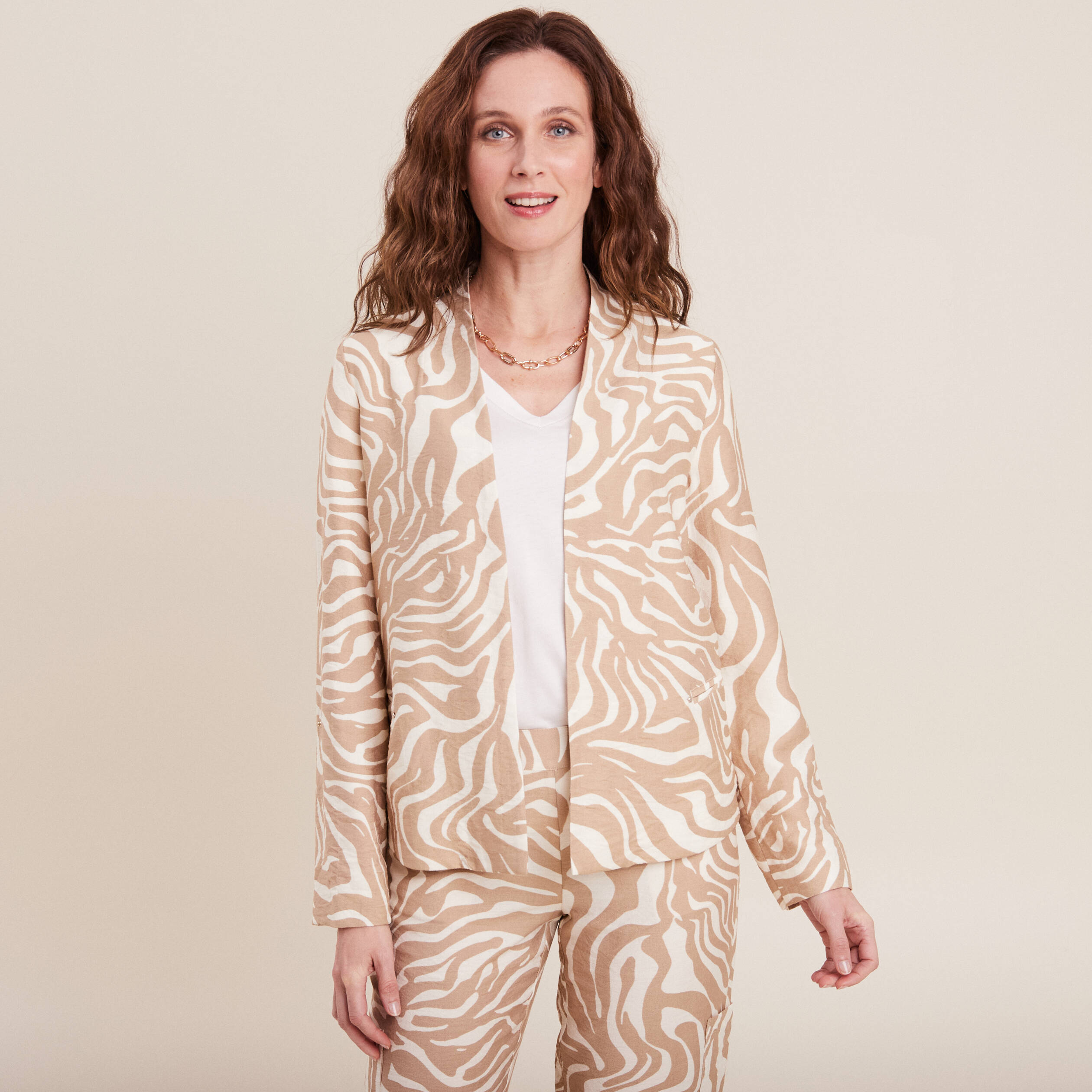 Veste droite manches longues beige femme