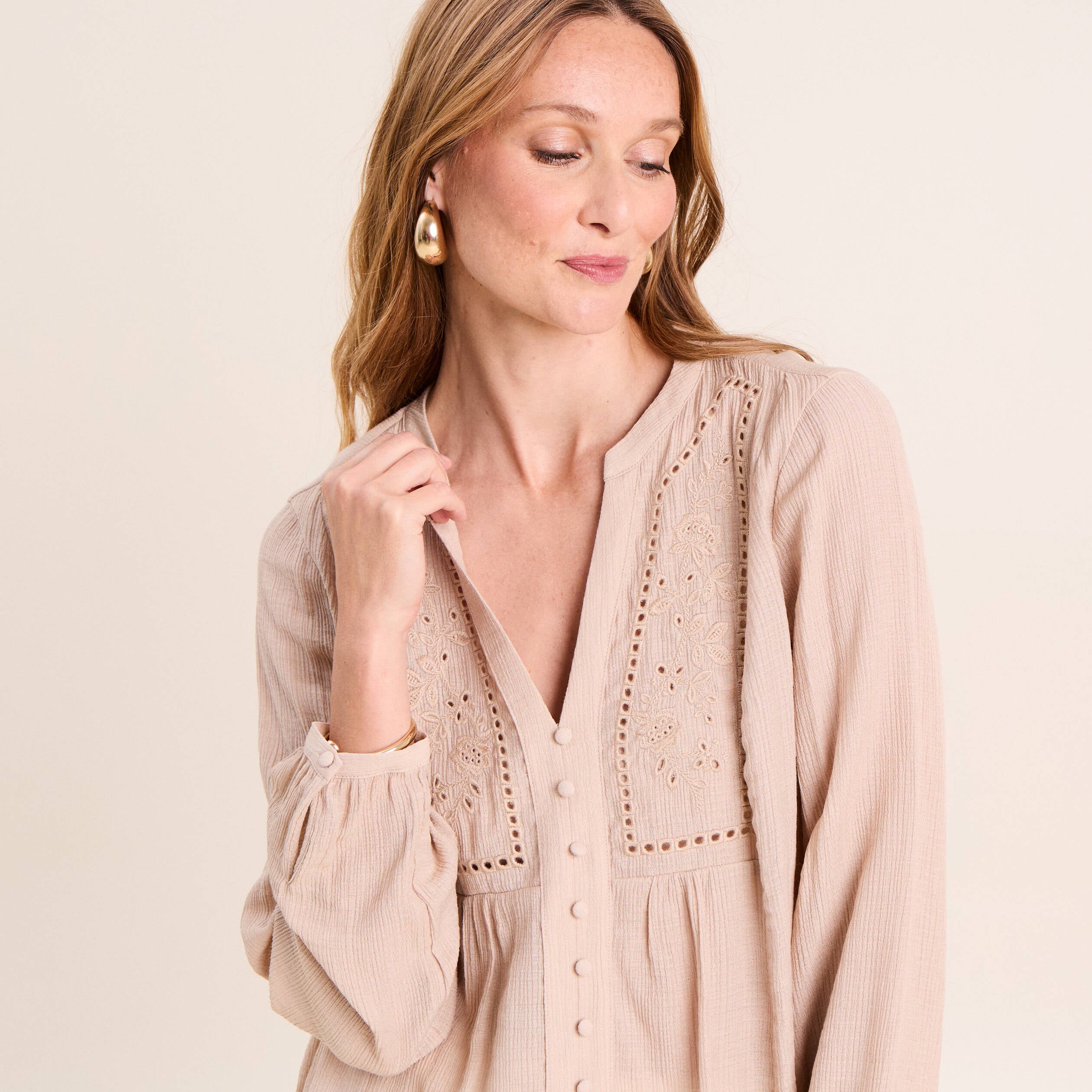 Chemise ample courte avec broderie sable femme
