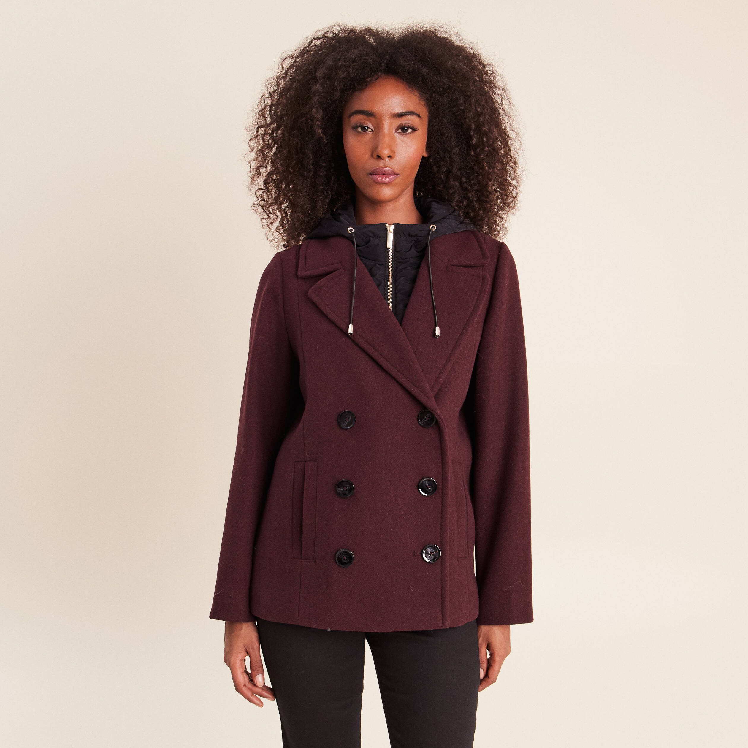 Caban doubl&eacute; avec capuche bordeaux femme
