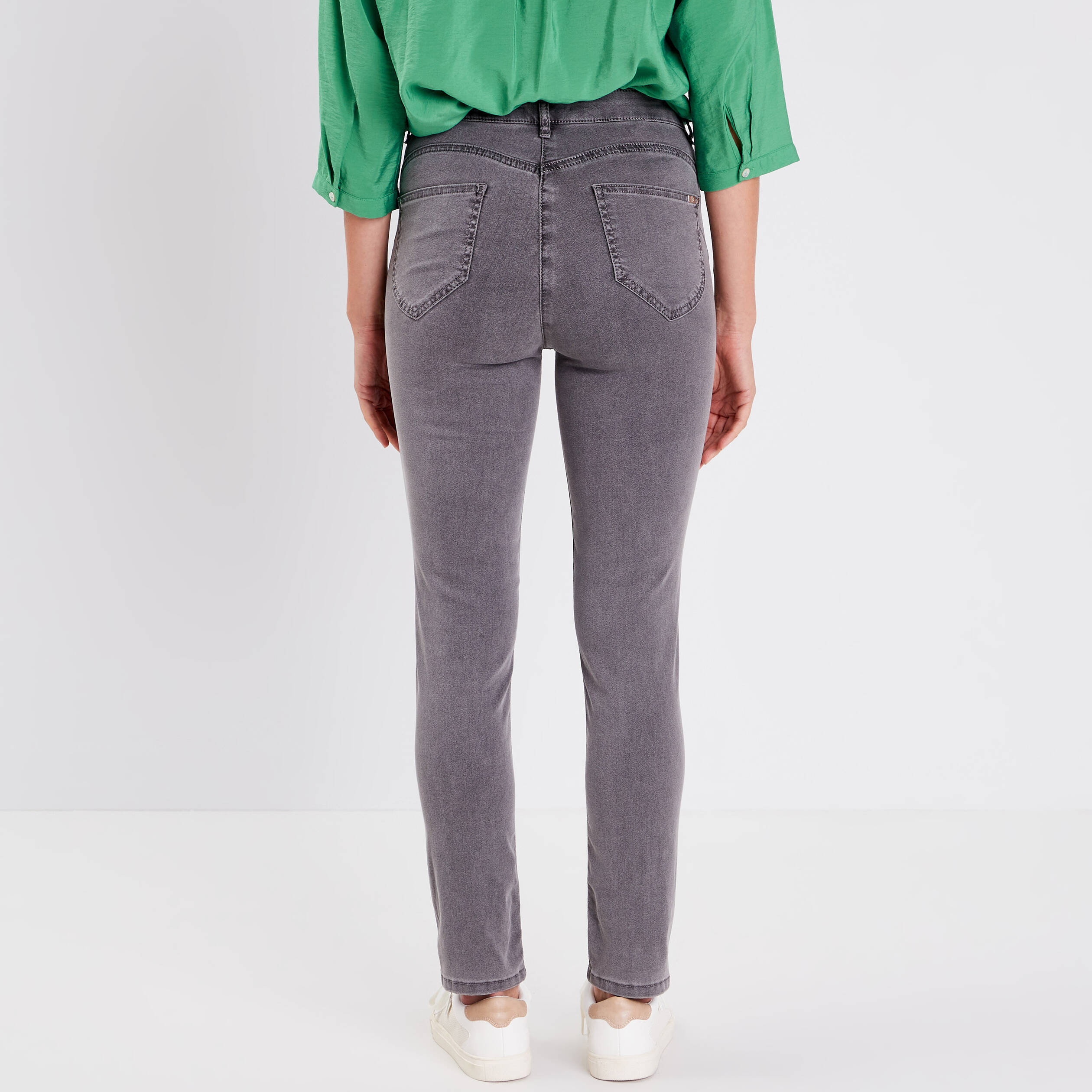 Jean magique Le L&eacute;ger coupe ajust&eacute;e denim gris femme