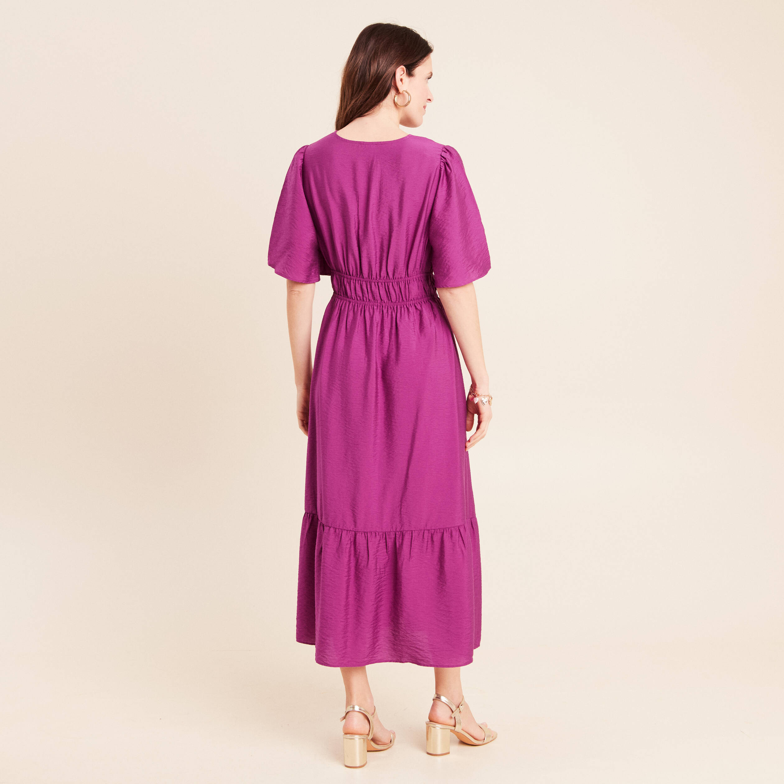 Robe &eacute;vas&eacute;e col v longueur genou violet clair femme