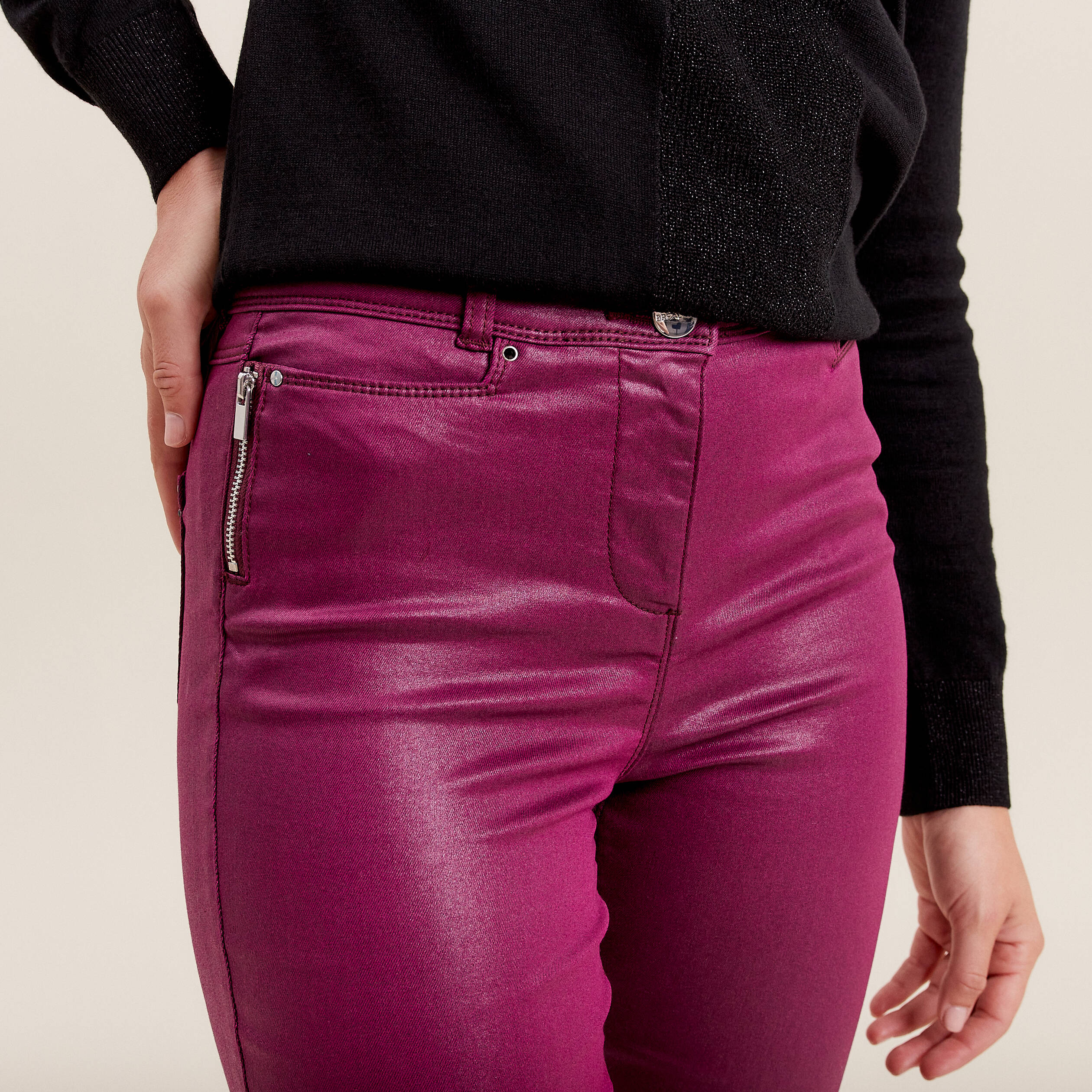 Pantalon ajusté enduit prune femme