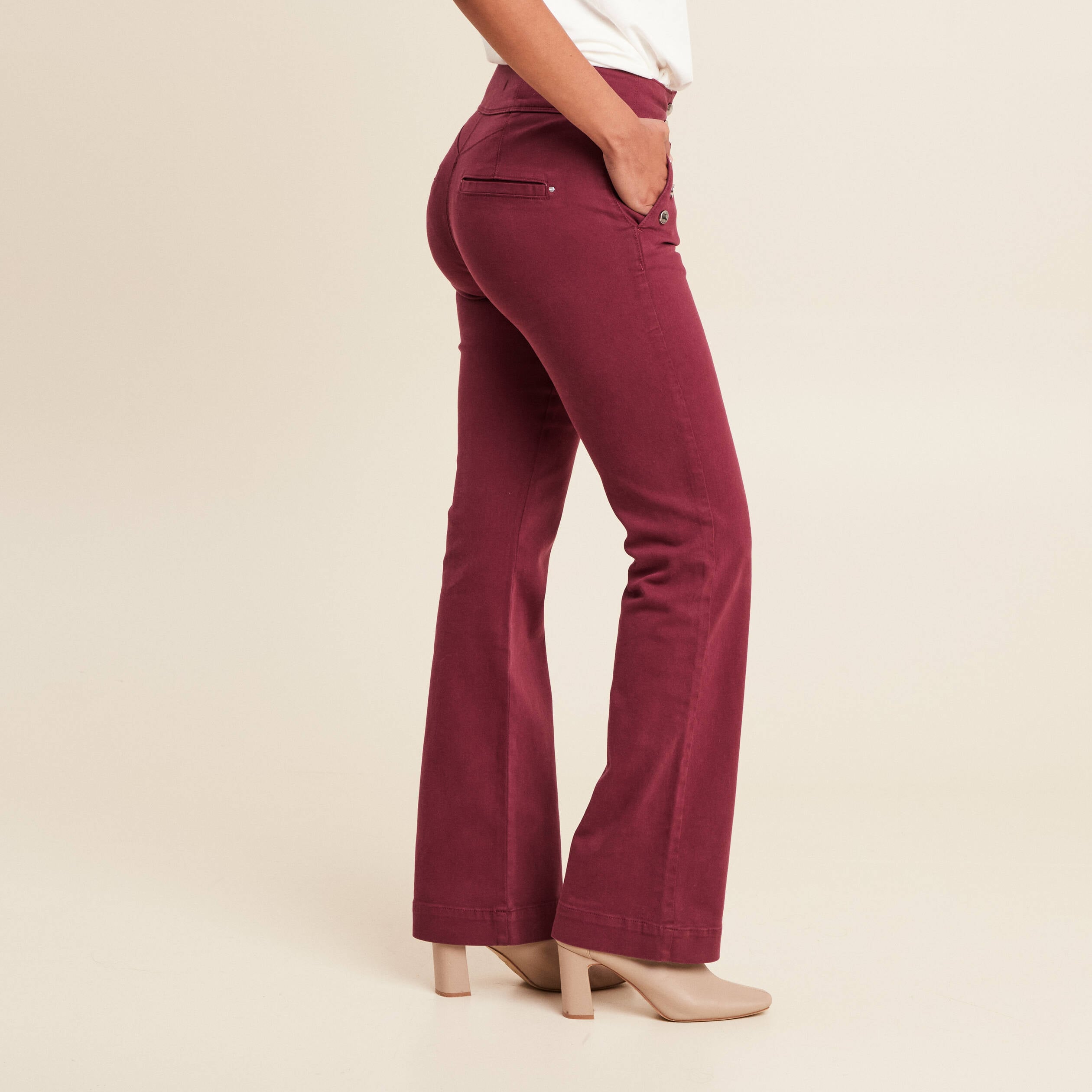 Pantalon coupe bootcut &agrave; pont bordeaux femme
