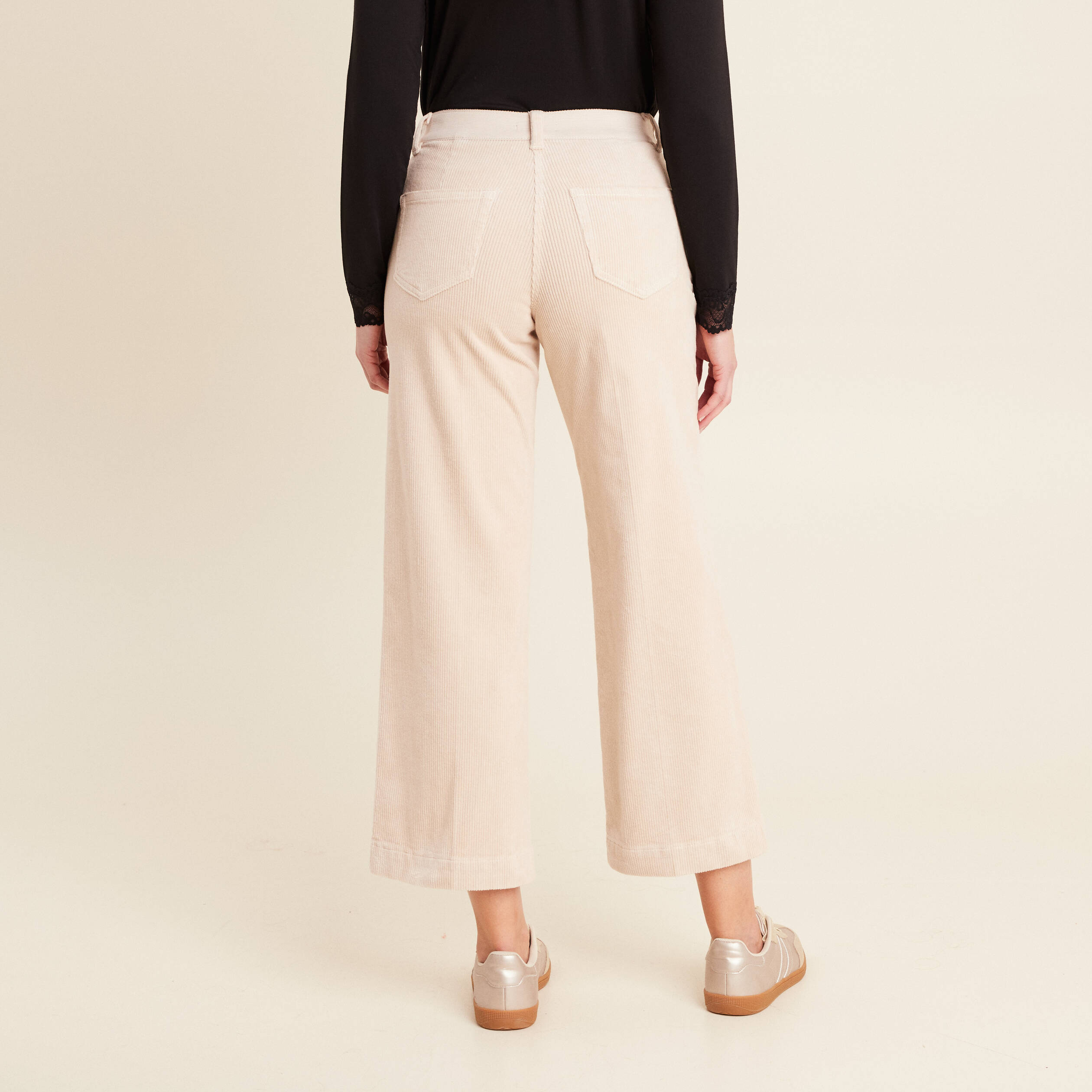 Pantalon décontracté homme légèrement extensible multi poches idéal