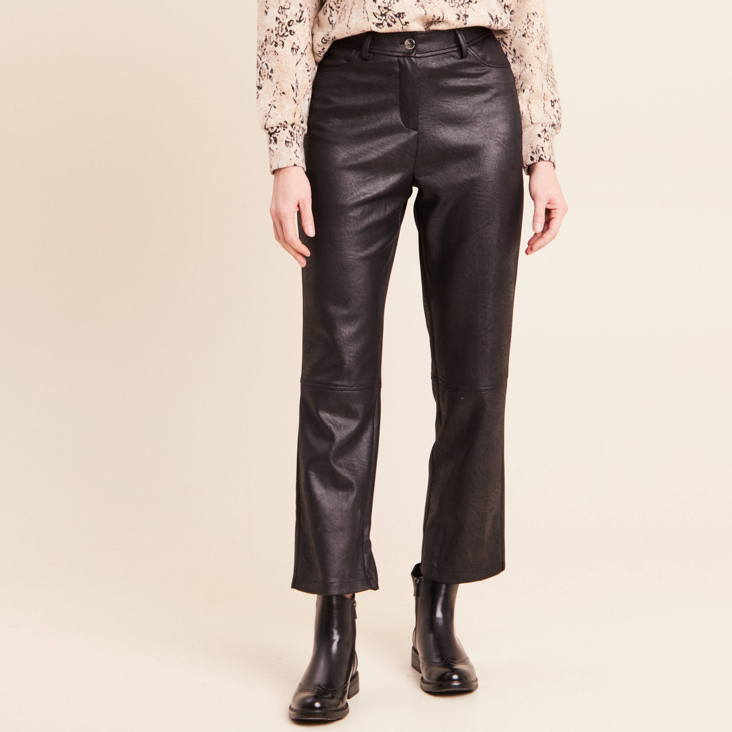 Pantalon similicuir droit 7/8&egrave;me noir femme