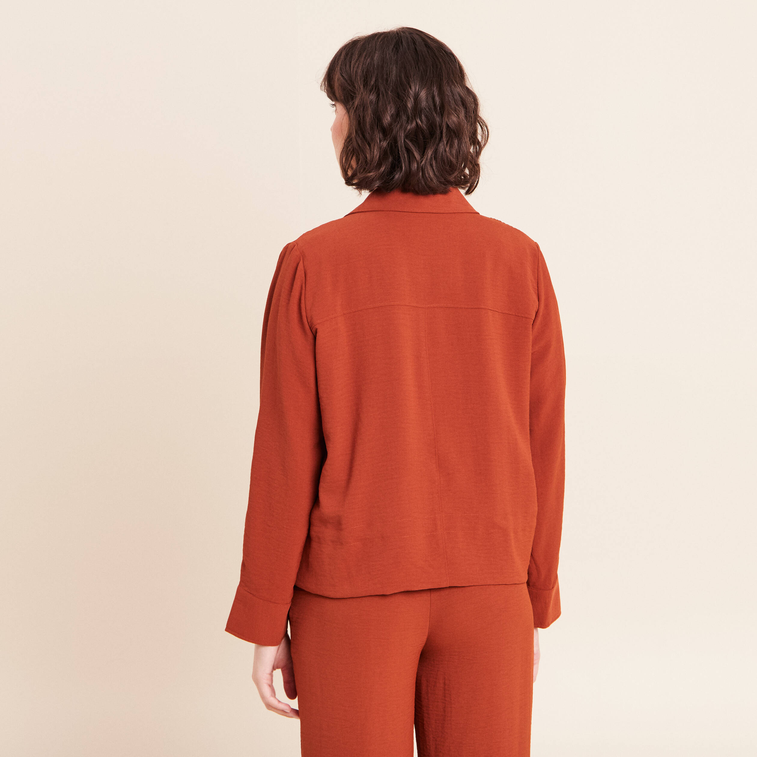 Veste fluide manches longues doubl&eacute;e marron fonc&eacute; femme