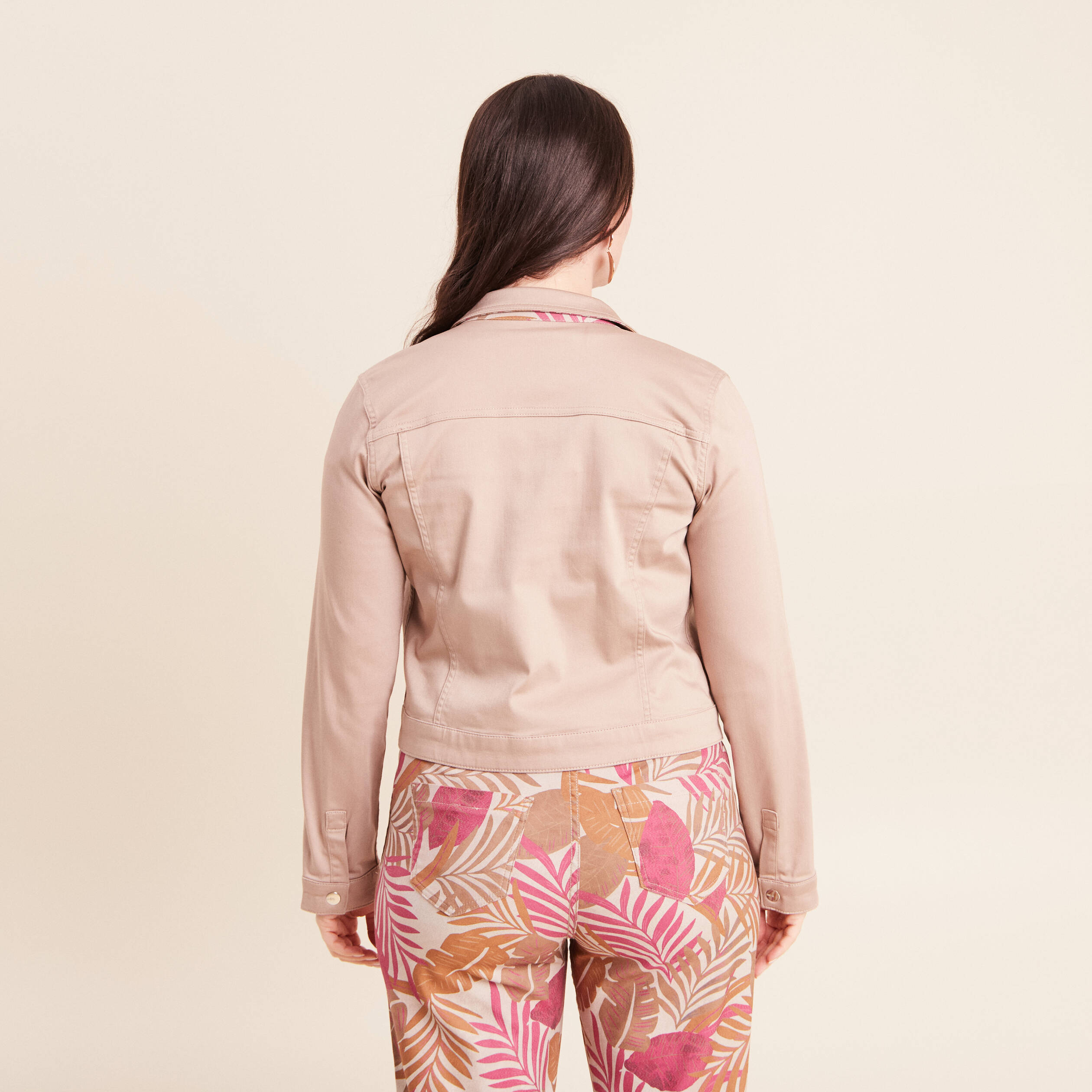 Veste cintr&eacute;e r&eacute;versible manches longues marron femme