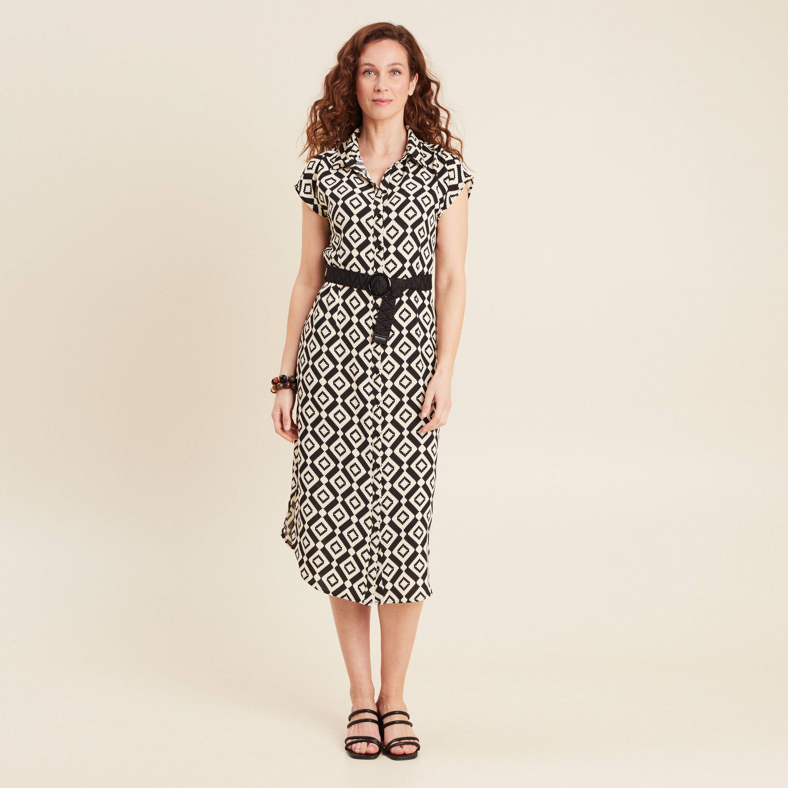 Robe longue droite ceinturée noir femme