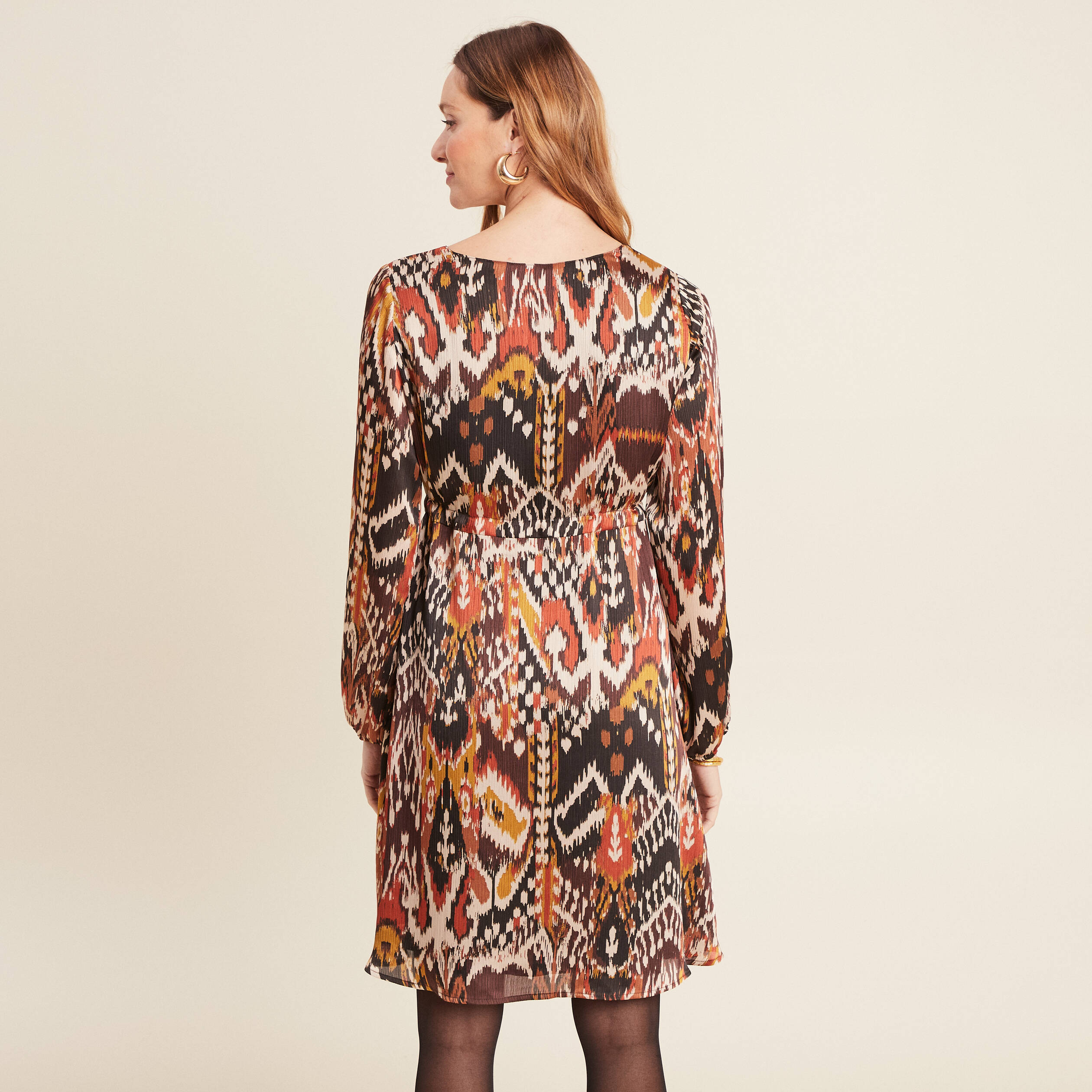 Robe évasée satin boutonnée noir femme