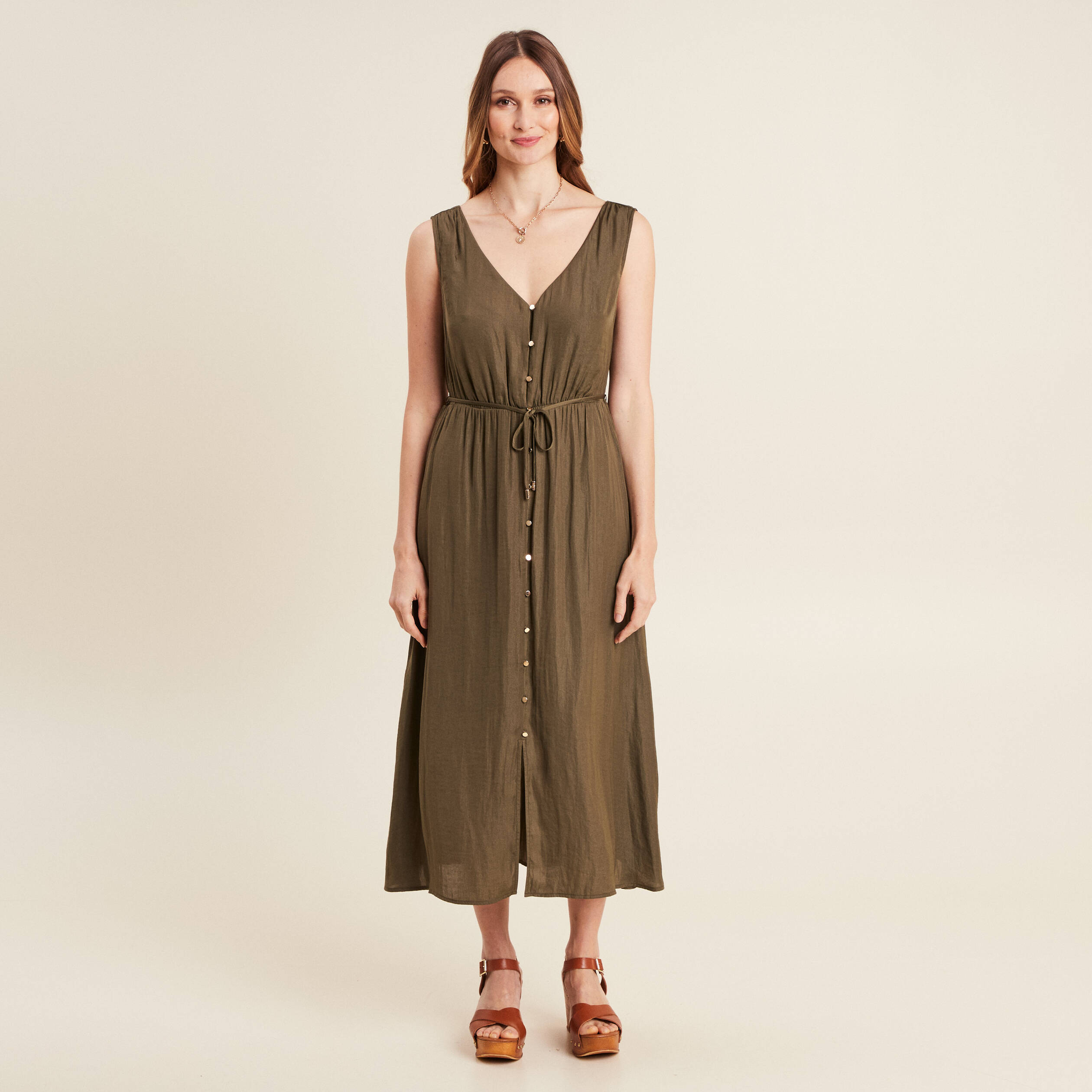 Robe midi évasée satin vert kaki femme