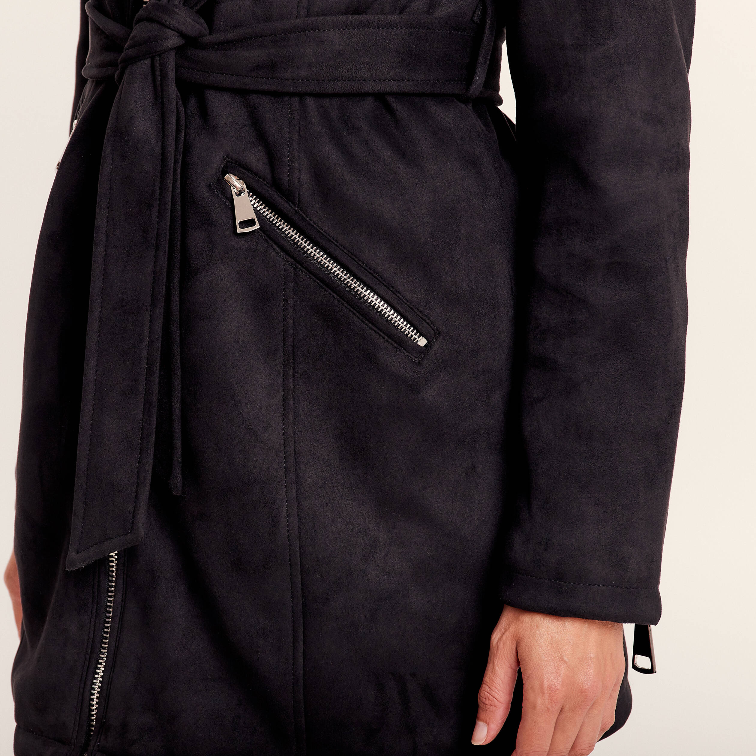 Manteau cintré avec boutons noir femme