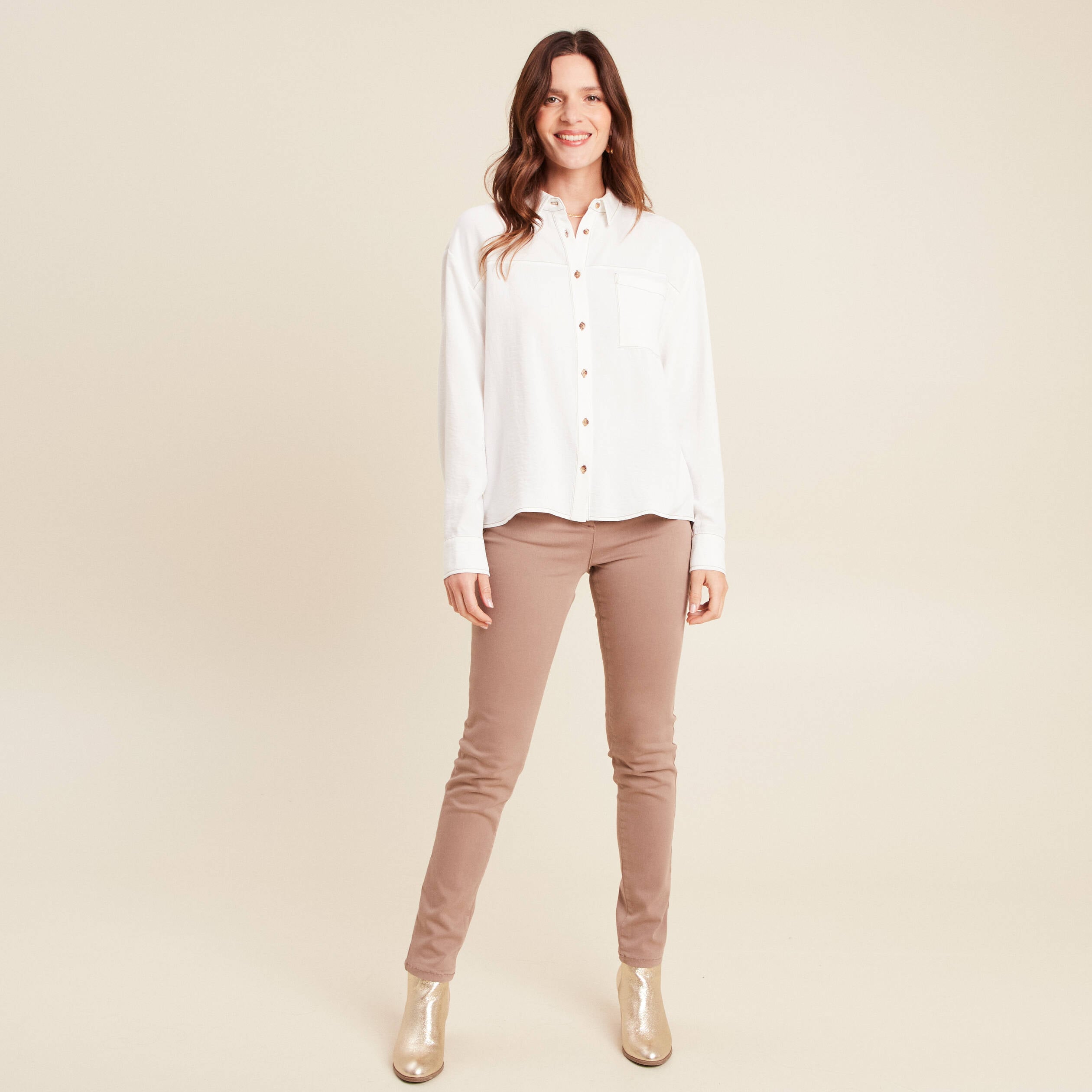 Jean magique L'Unique coupe ajust&eacute;e taupe femme