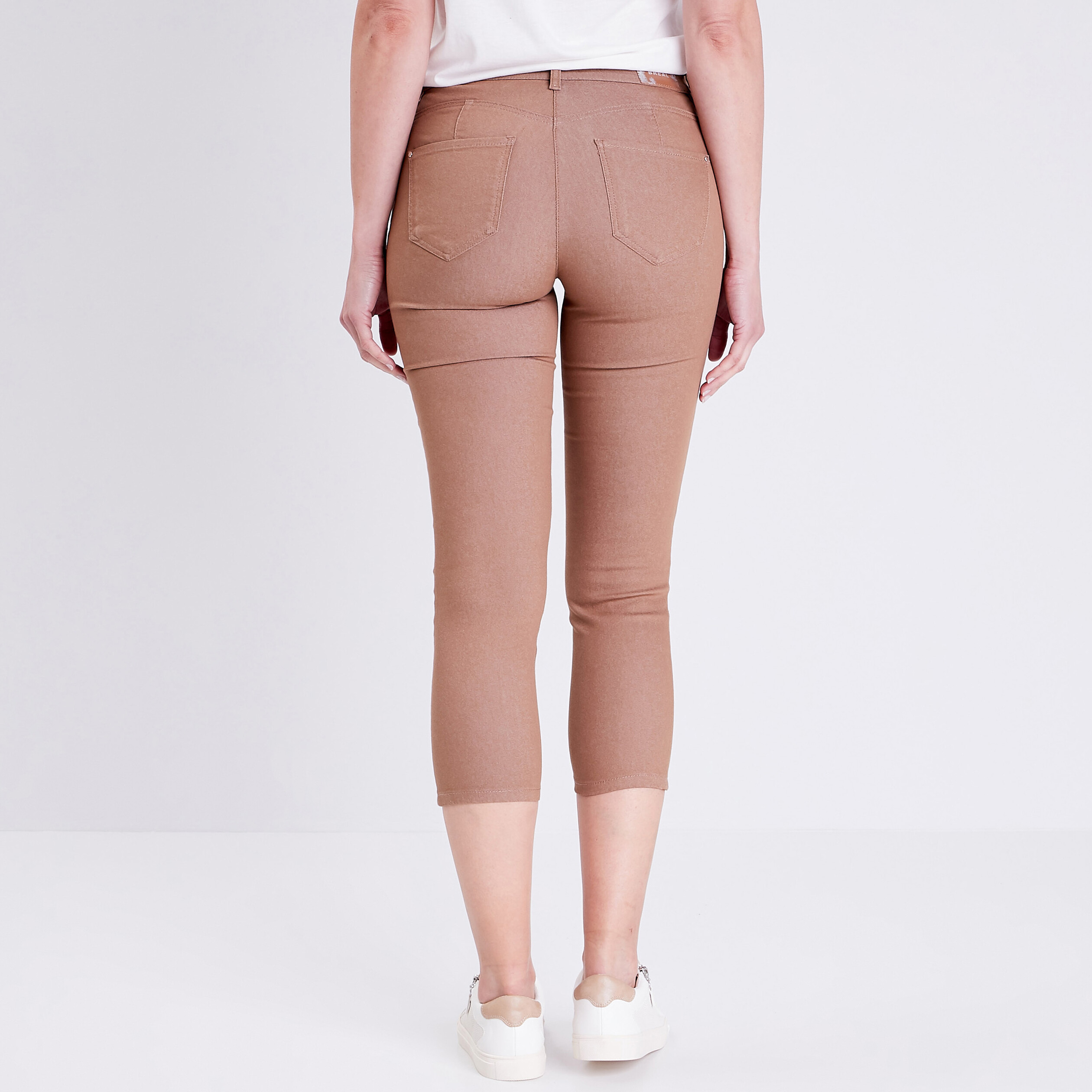 Pantacourt taille standard marron femme