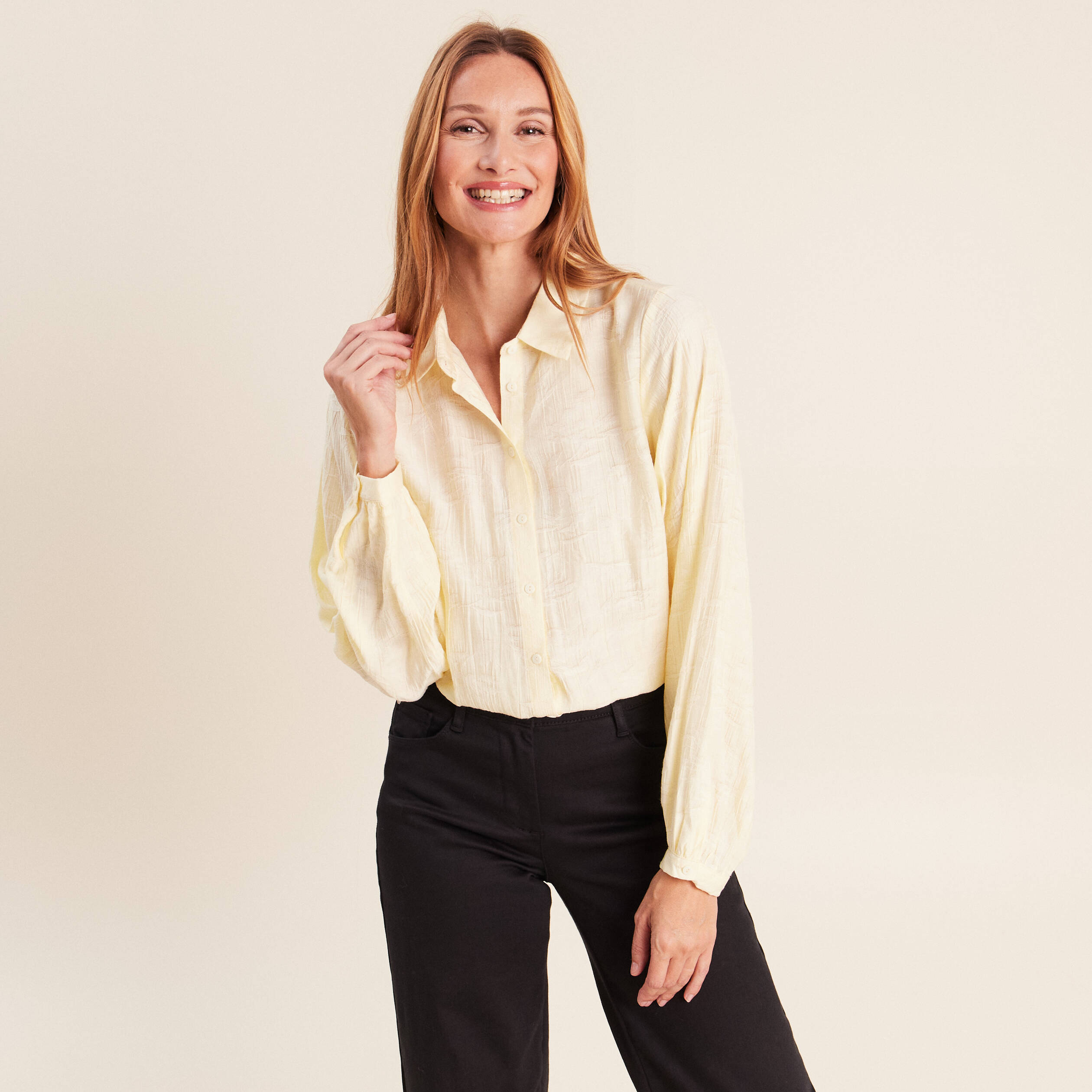 Chemise fluide manches longues jaune pastel femme
