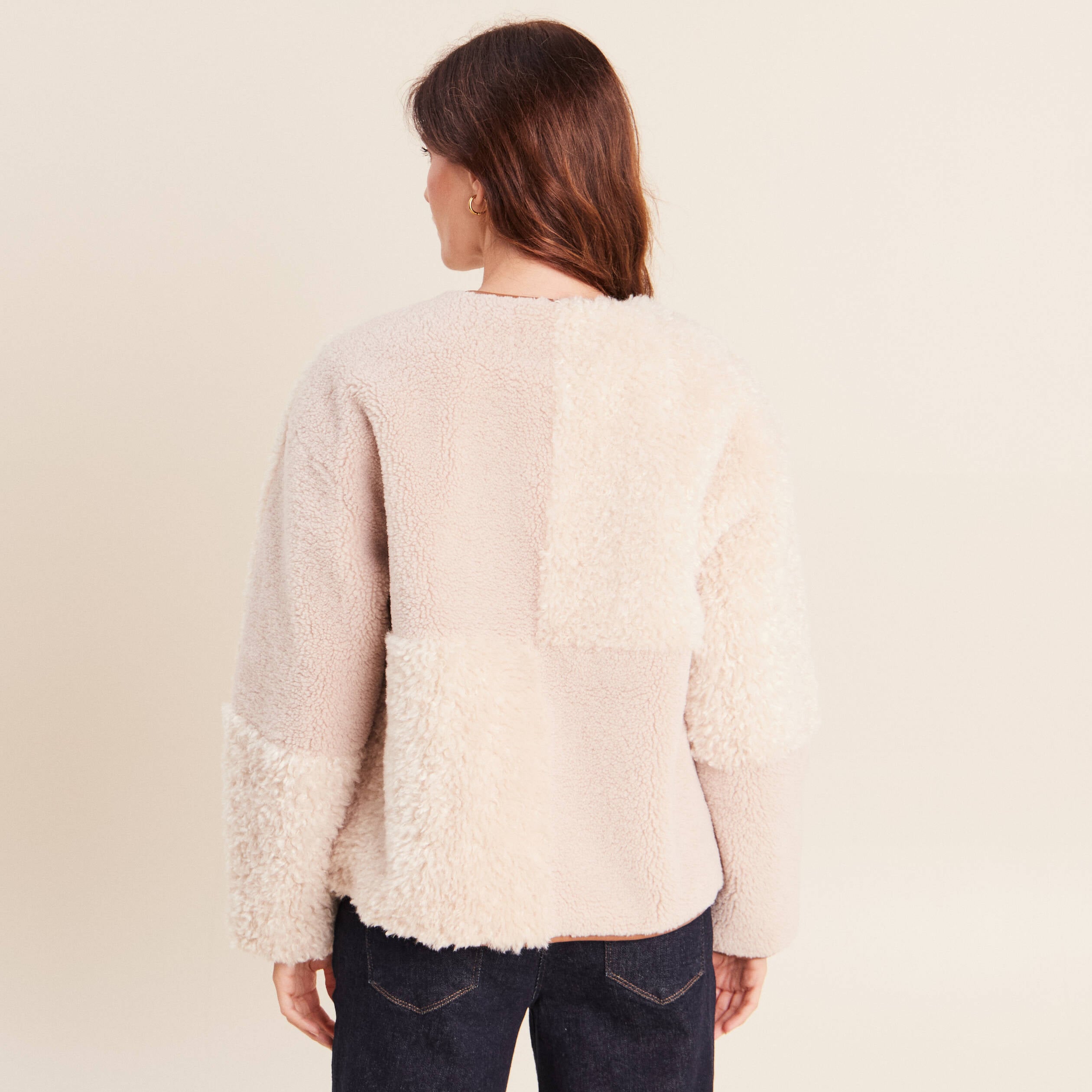 Manteau manches longues fausse fourrure ecru femme