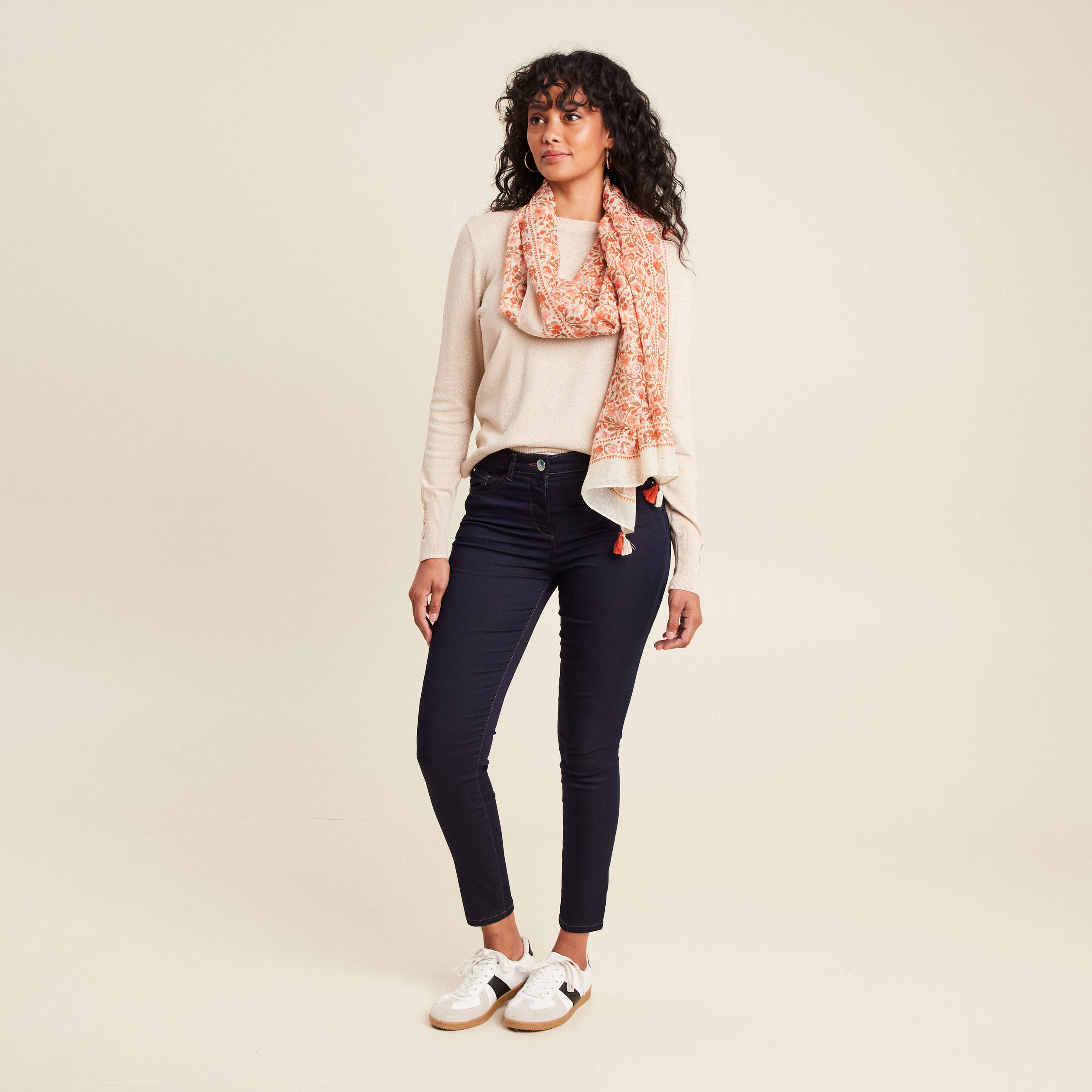 Pull col rond bas resserré couleur or femme