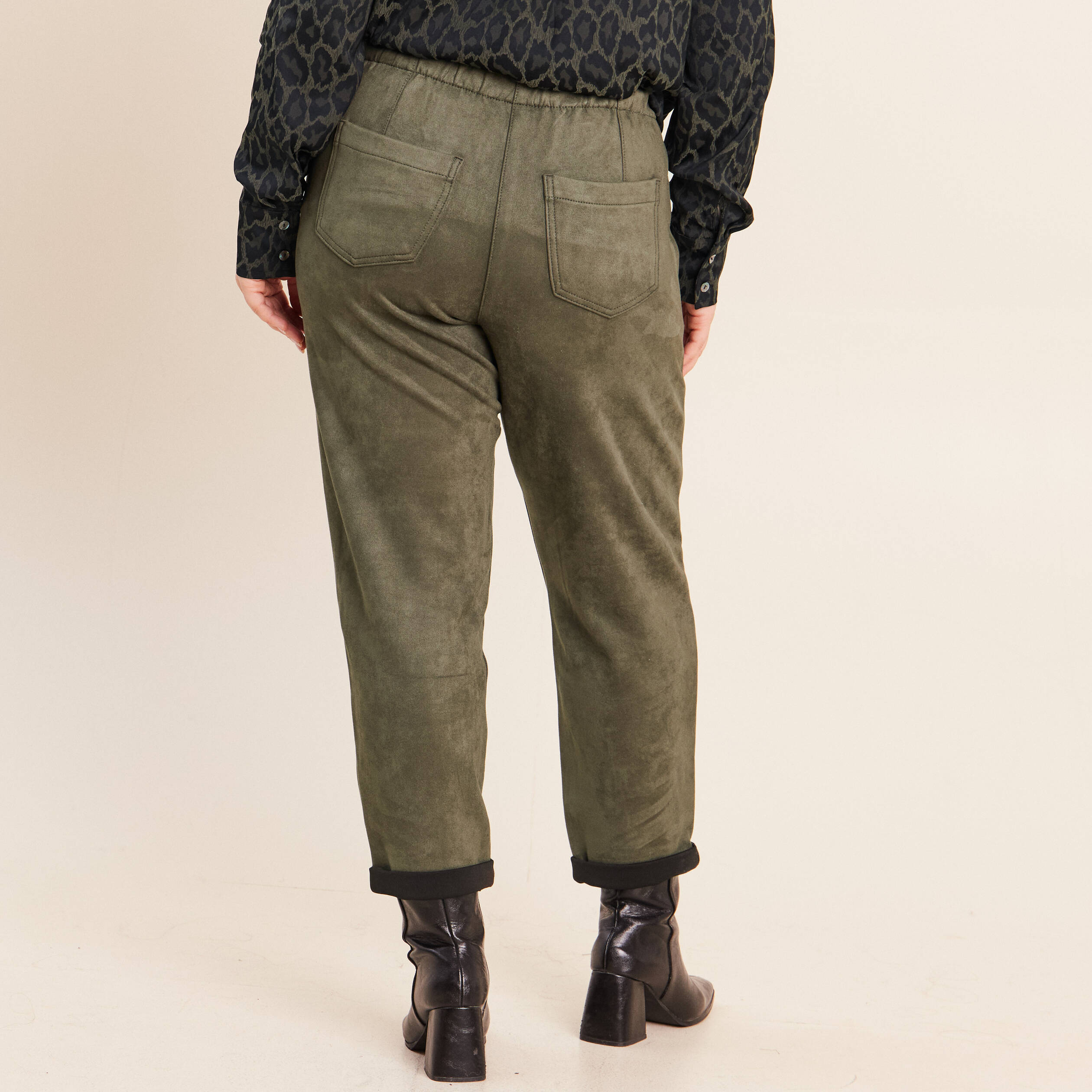 Pantalon coupe mom 7/8&egrave;me vert kaki femme